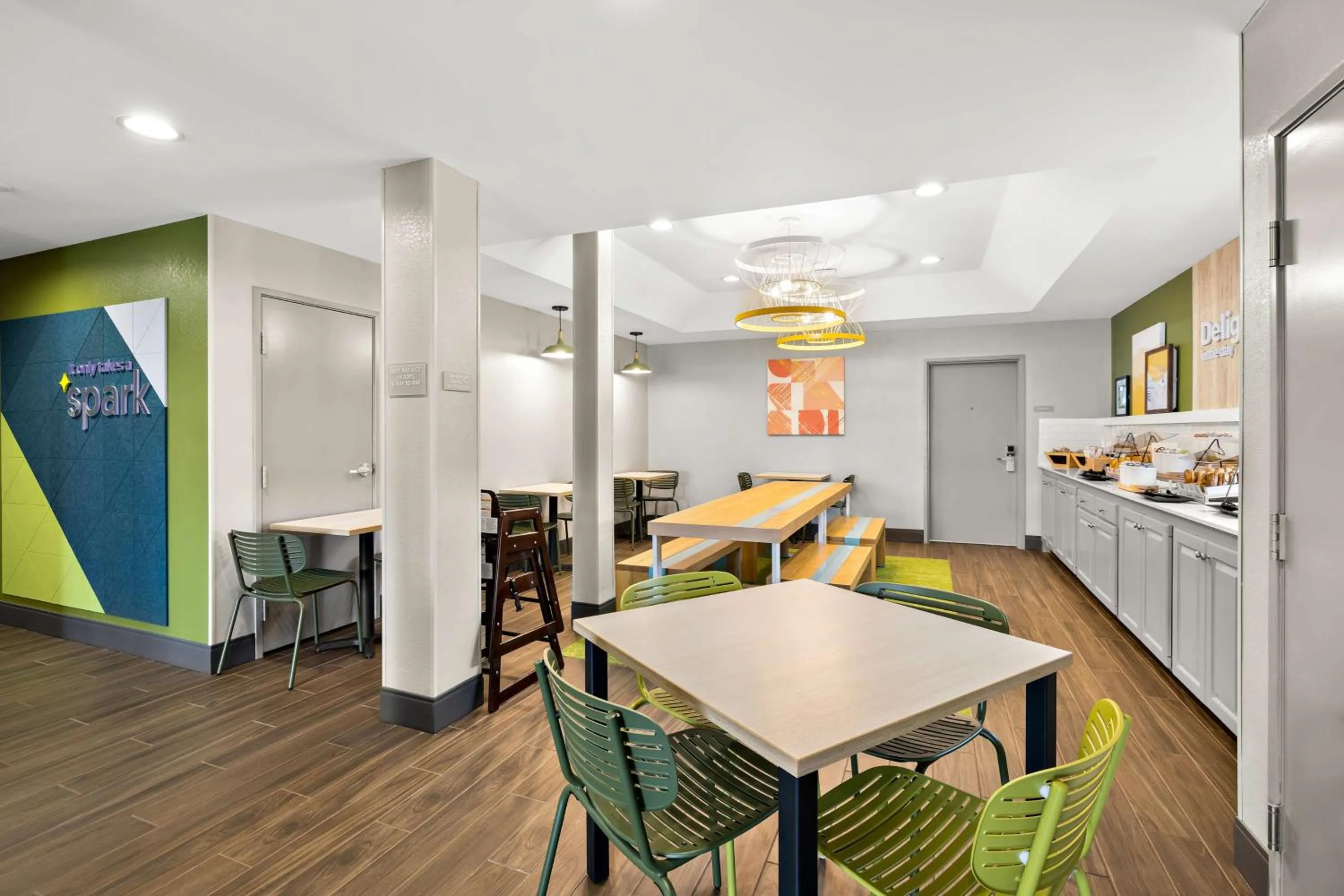 Breakfast in Spark By Hilton Tifton