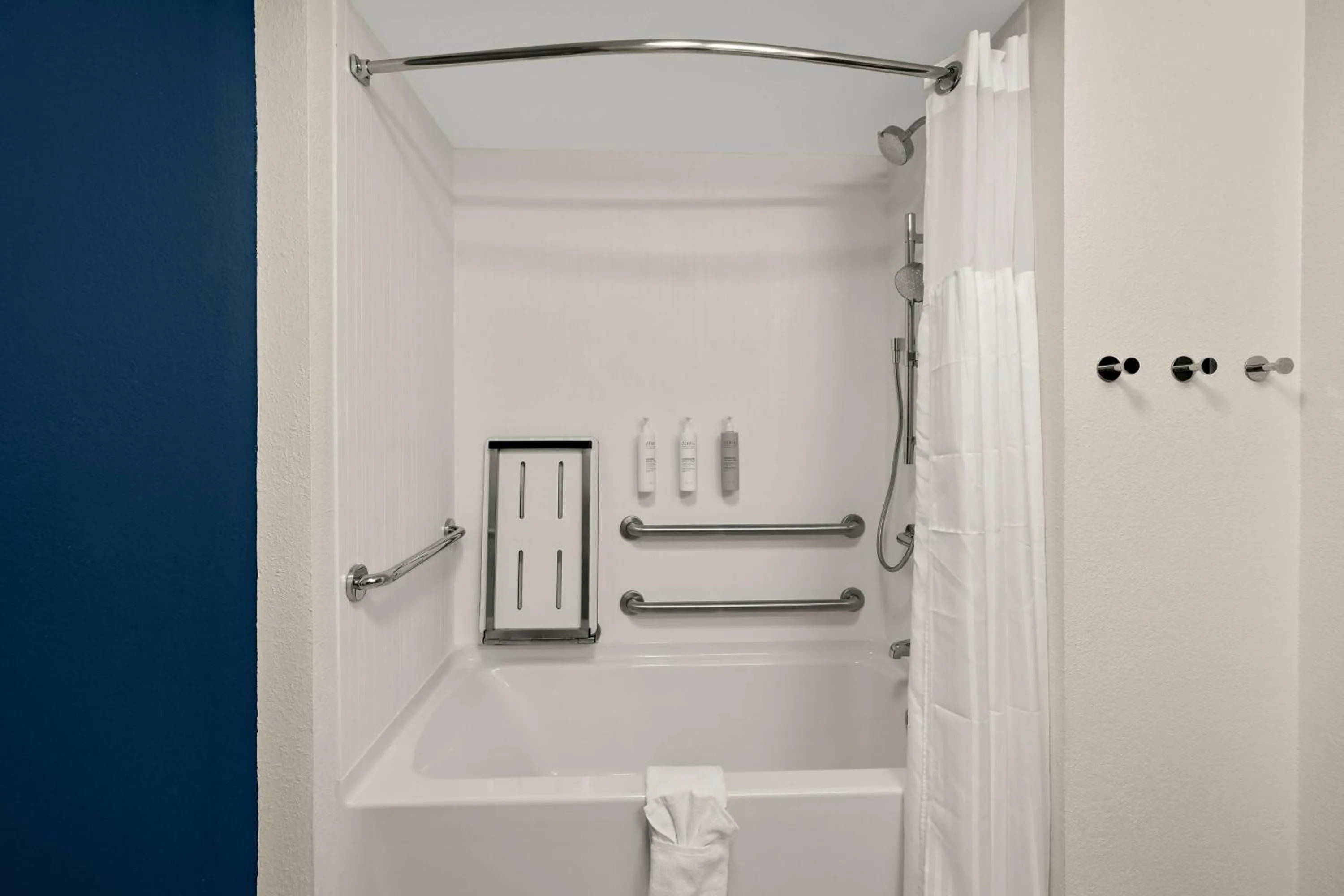 Bathroom in Spark By Hilton Tifton