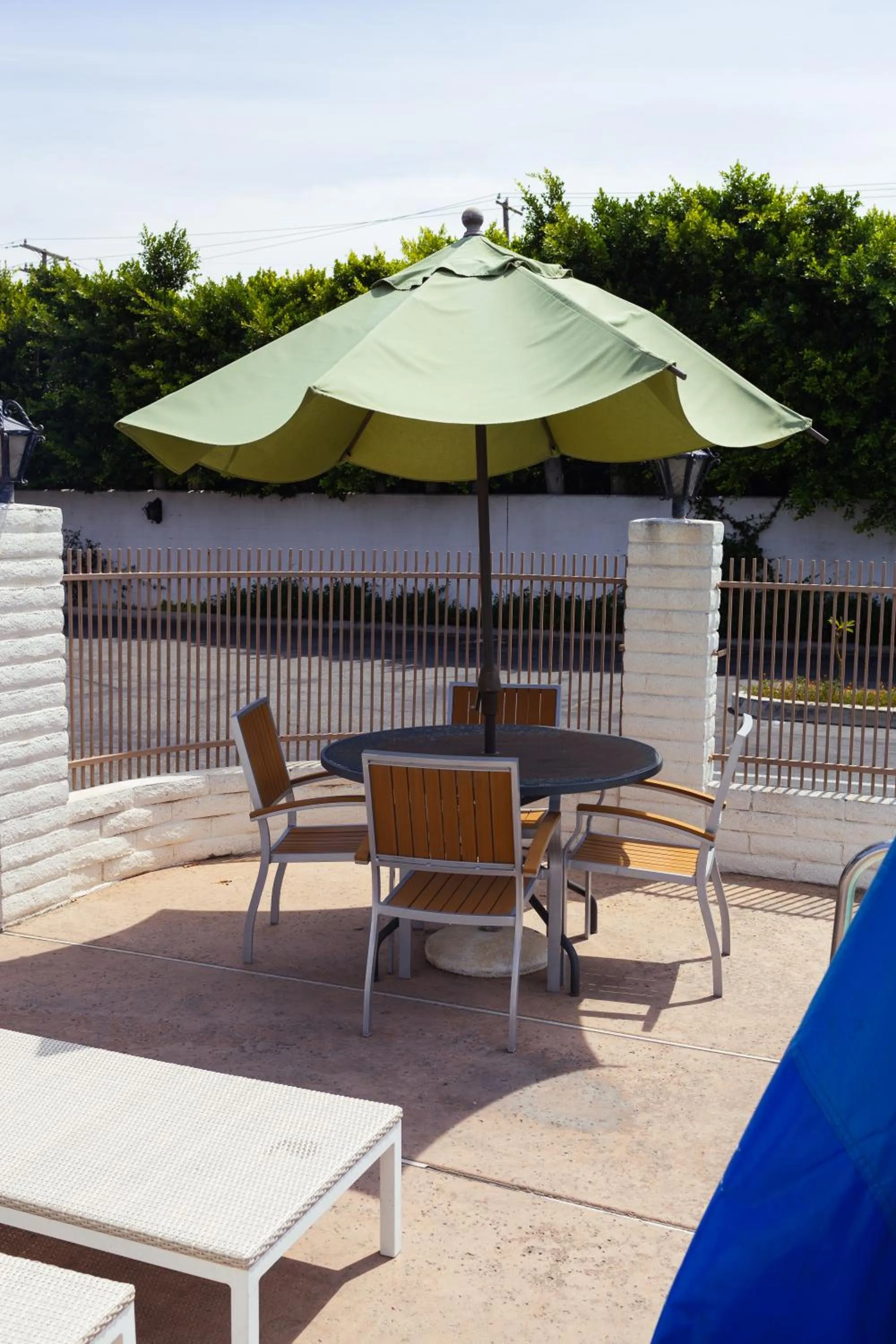 Pool view in Cozy Inn