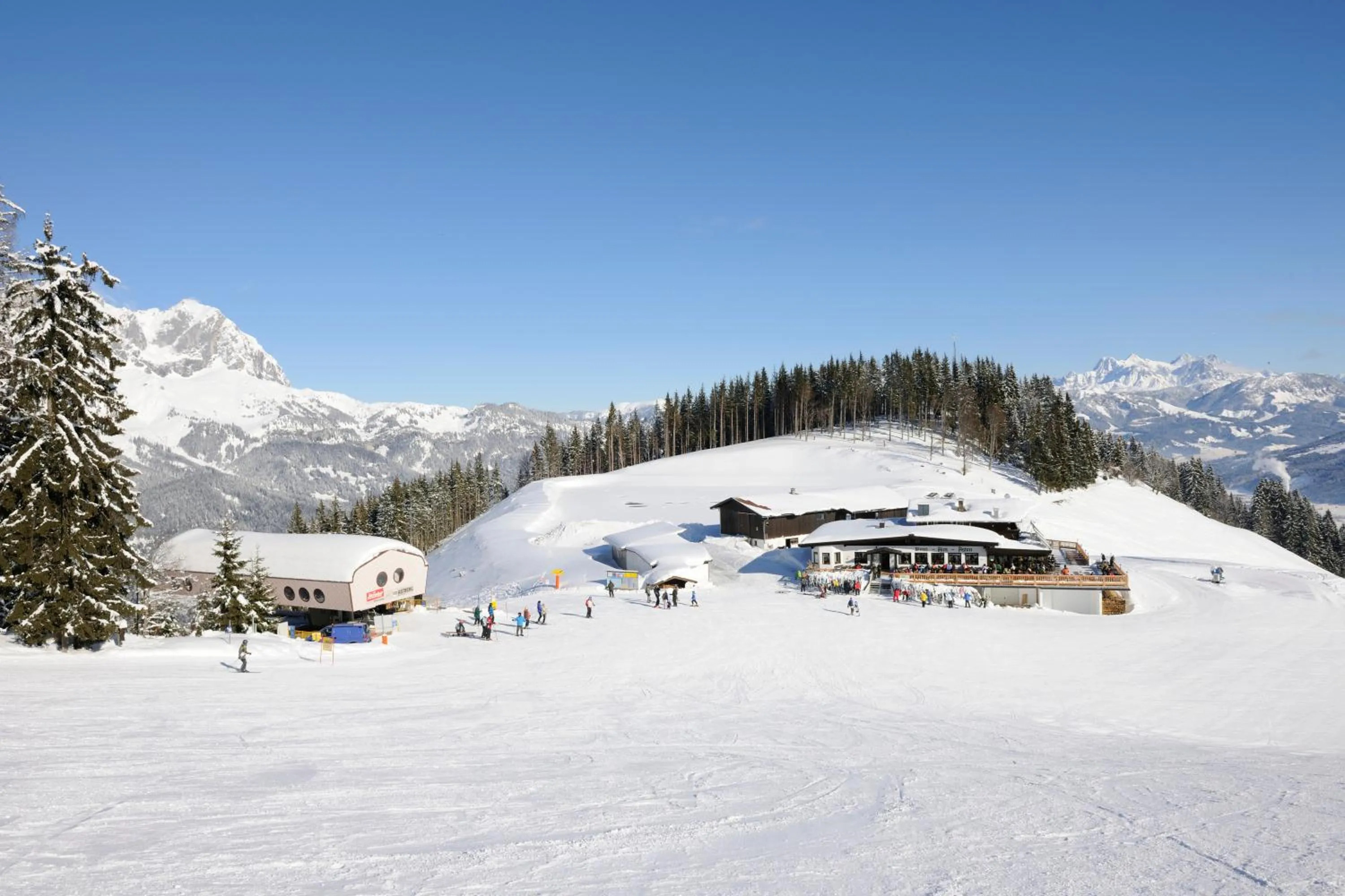 Skiing in Hotel Blattlhof
