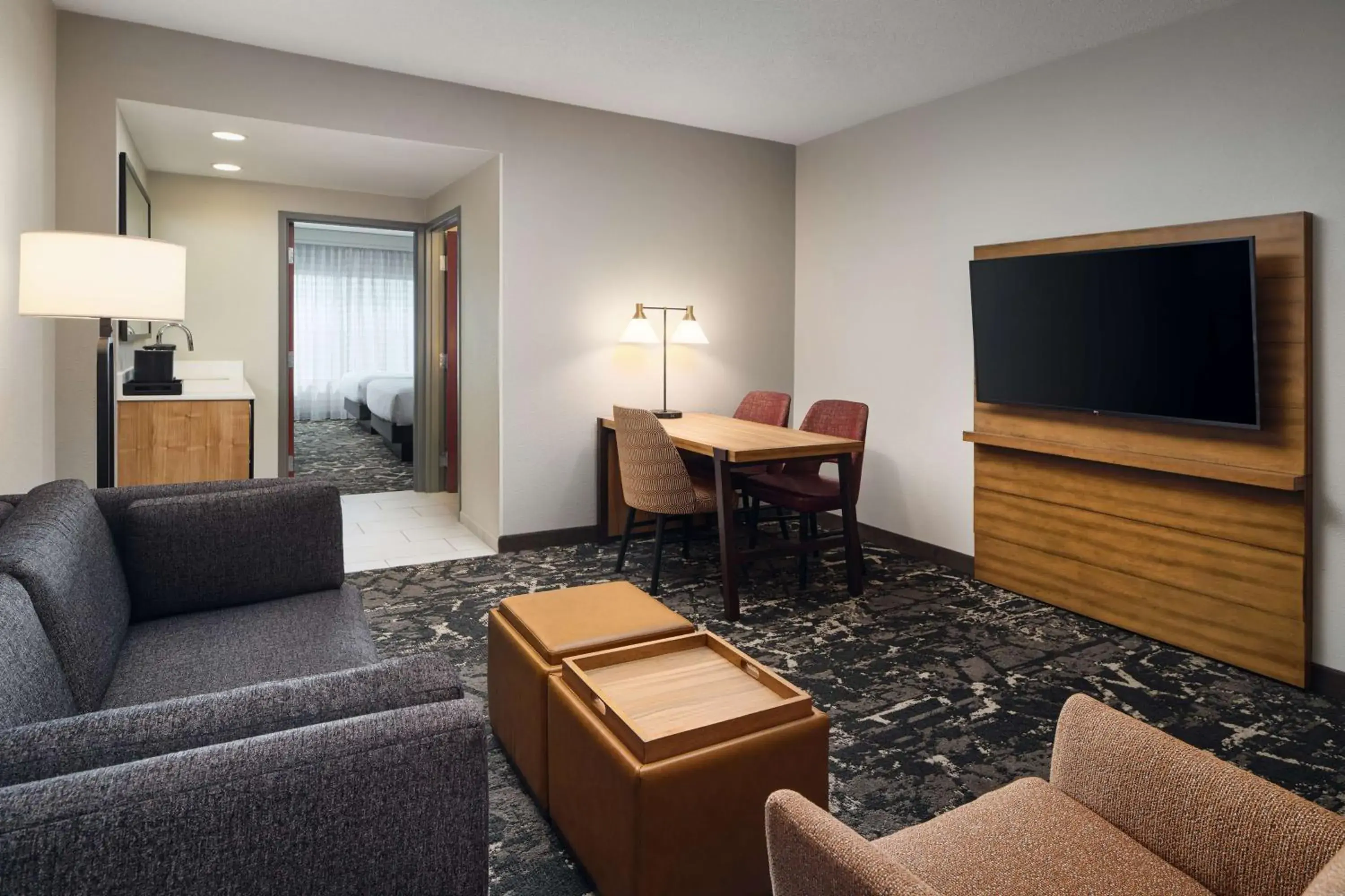 Two-Room Queen Suite with Two Queen Beds in Embassy Suites by Hilton Hampton Convention Center Two-Room Queen Suite with Two Queen Beds in Embassy Suites by Hilton Hampton Convention Center