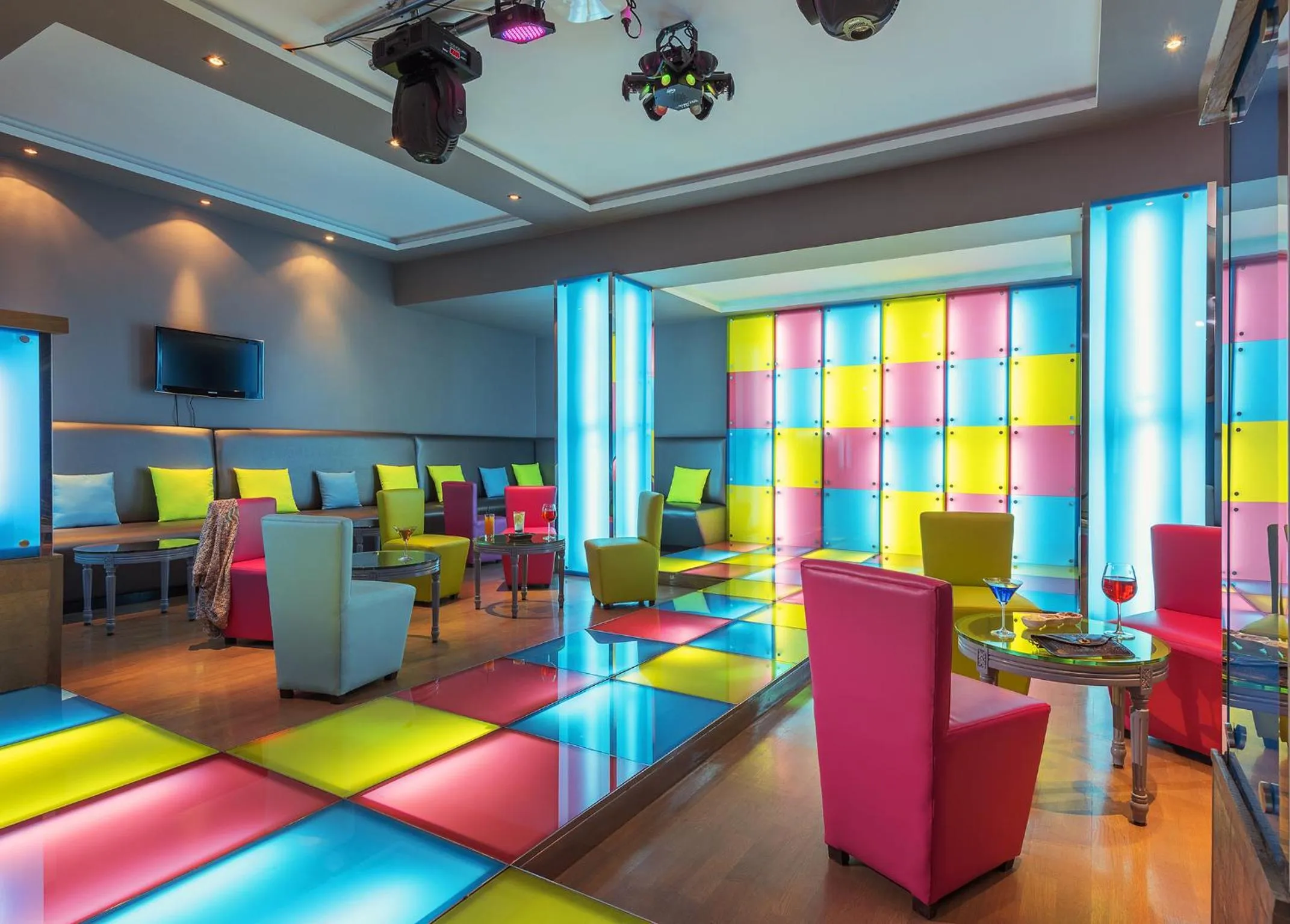 Karaoke in Widiane Resort