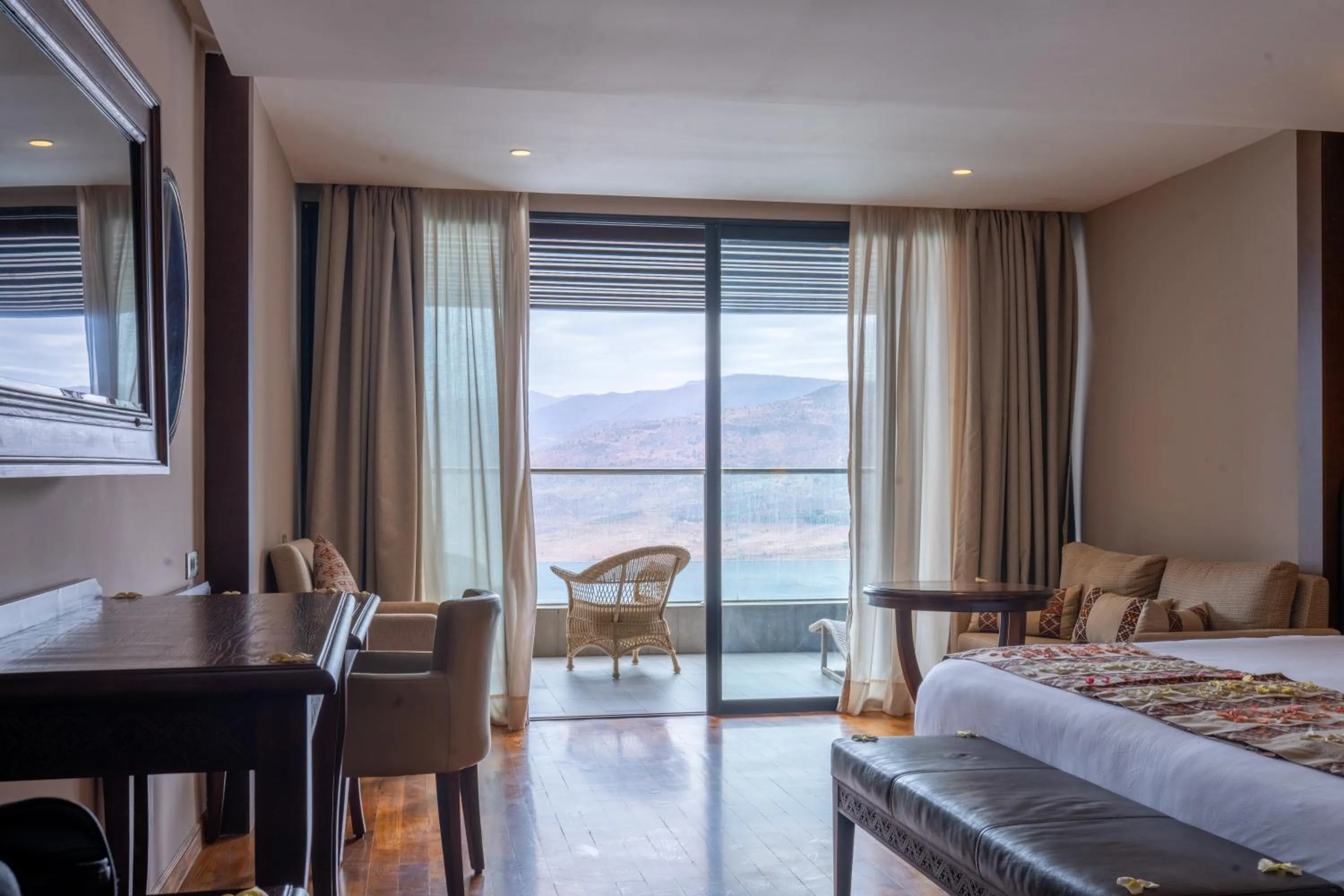 Lake view, Bed in Widiane Resort