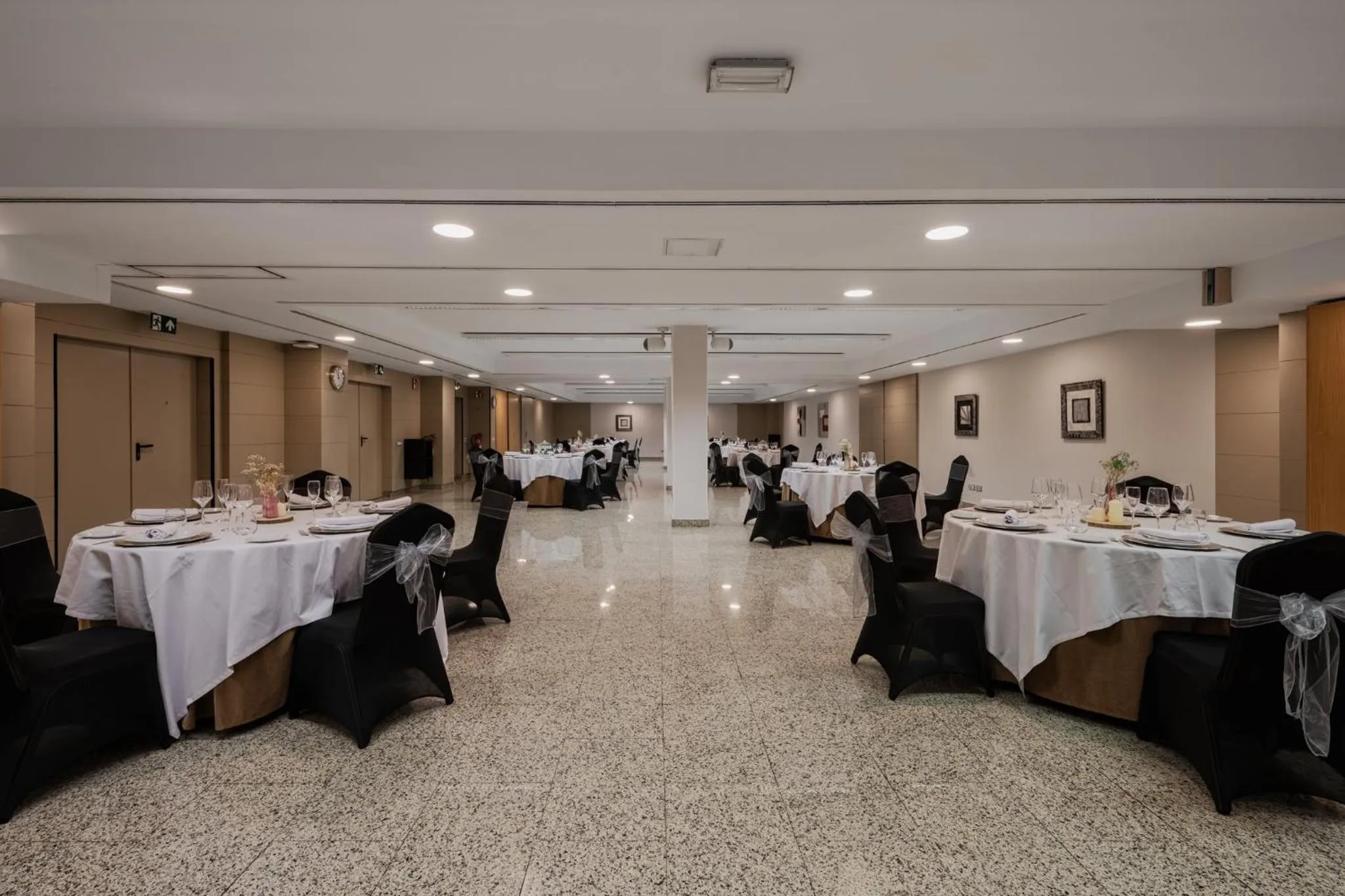 Meeting/conference room in Hotel Crowne Plaza Madrid Airport