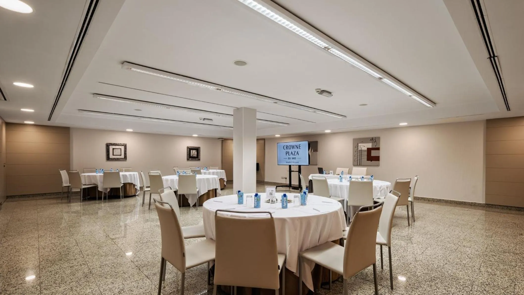 Meeting/conference room in Hotel Crowne Plaza Madrid Airport
