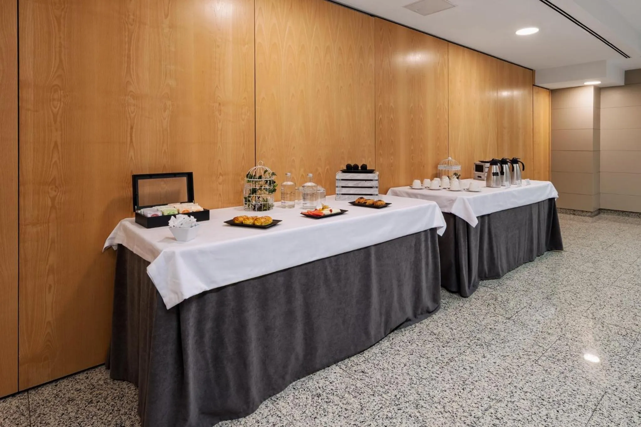 Meeting/conference room in Hotel Crowne Plaza Madrid Airport