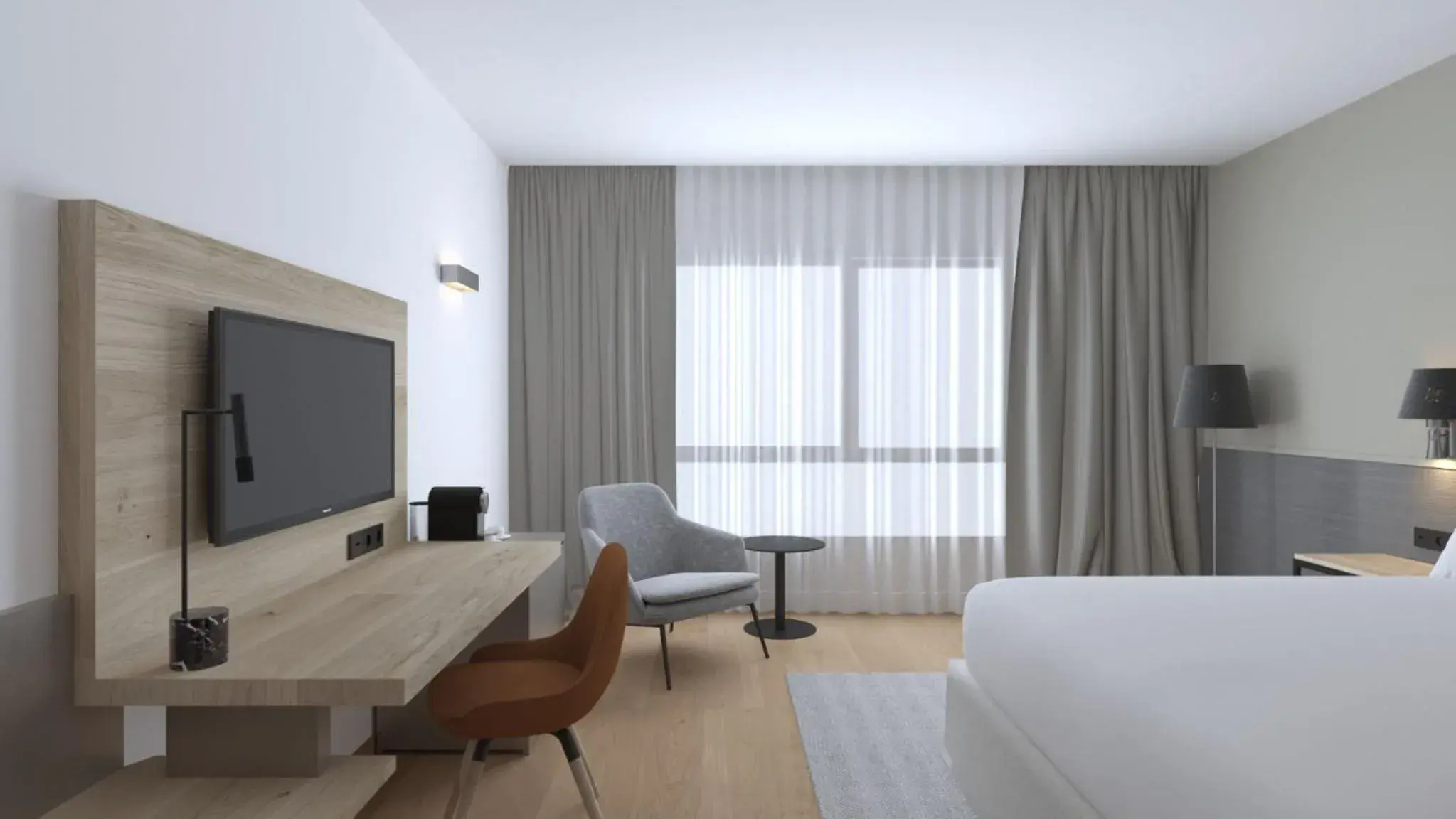 Premium King Room with Runway View in Hotel Crowne Plaza Madrid Airport Premium King Room with Runway View in Hotel Crowne Plaza Madrid Airport