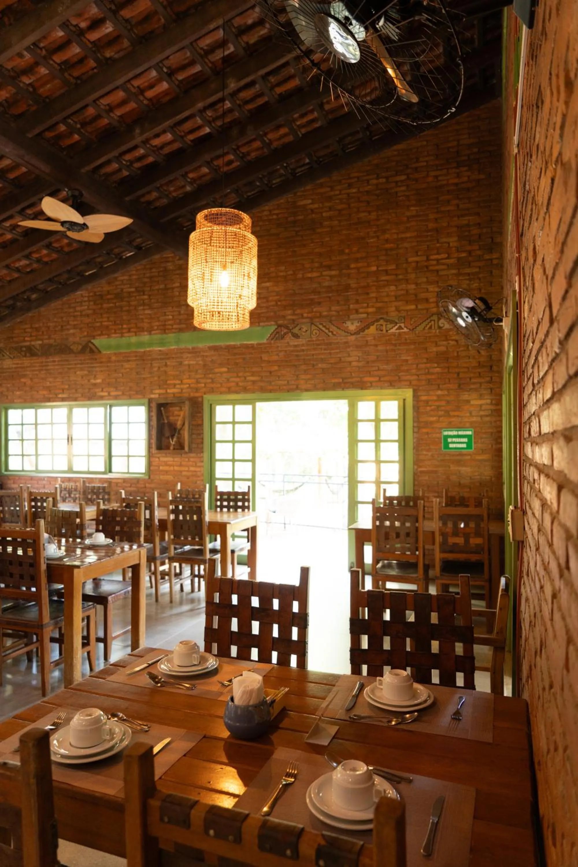 Restaurant/places to eat in Pousada Olho D'Água