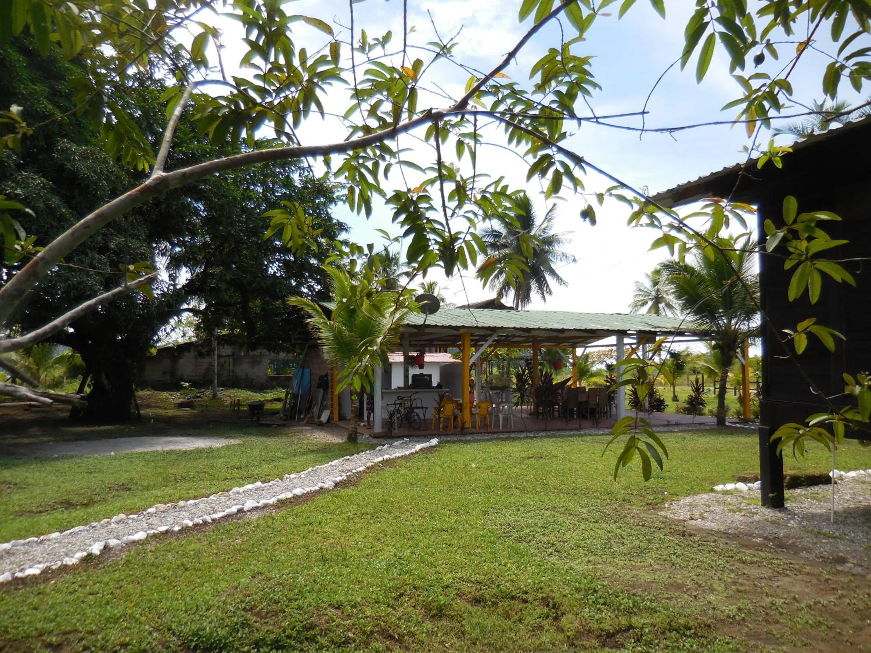 Facade/entrance in Hotel Nuquimar
