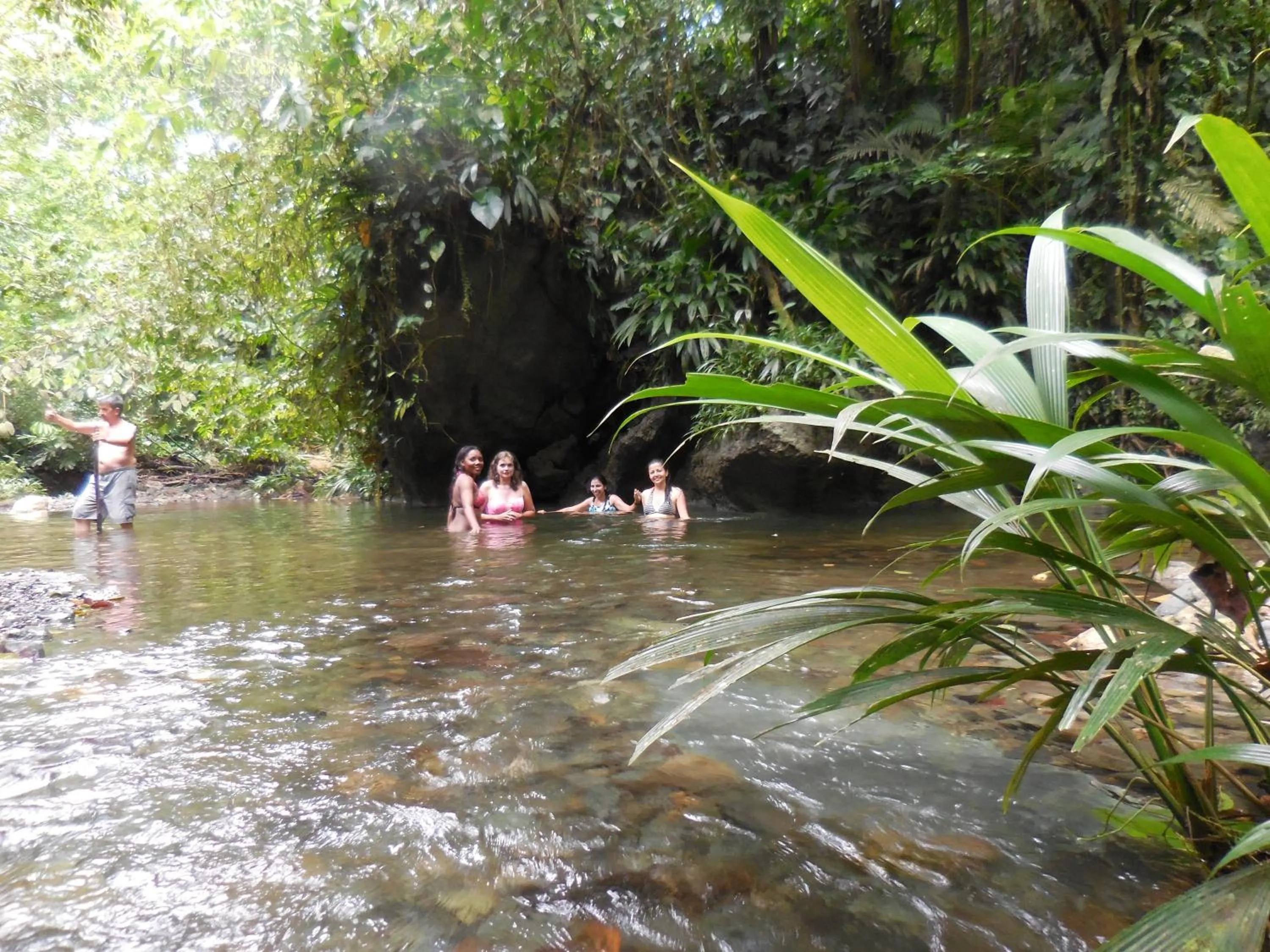 Day in Hotel Nuquimar