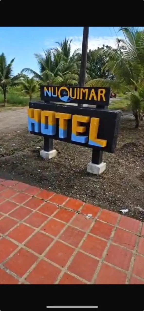 Facade/entrance in Hotel Nuquimar