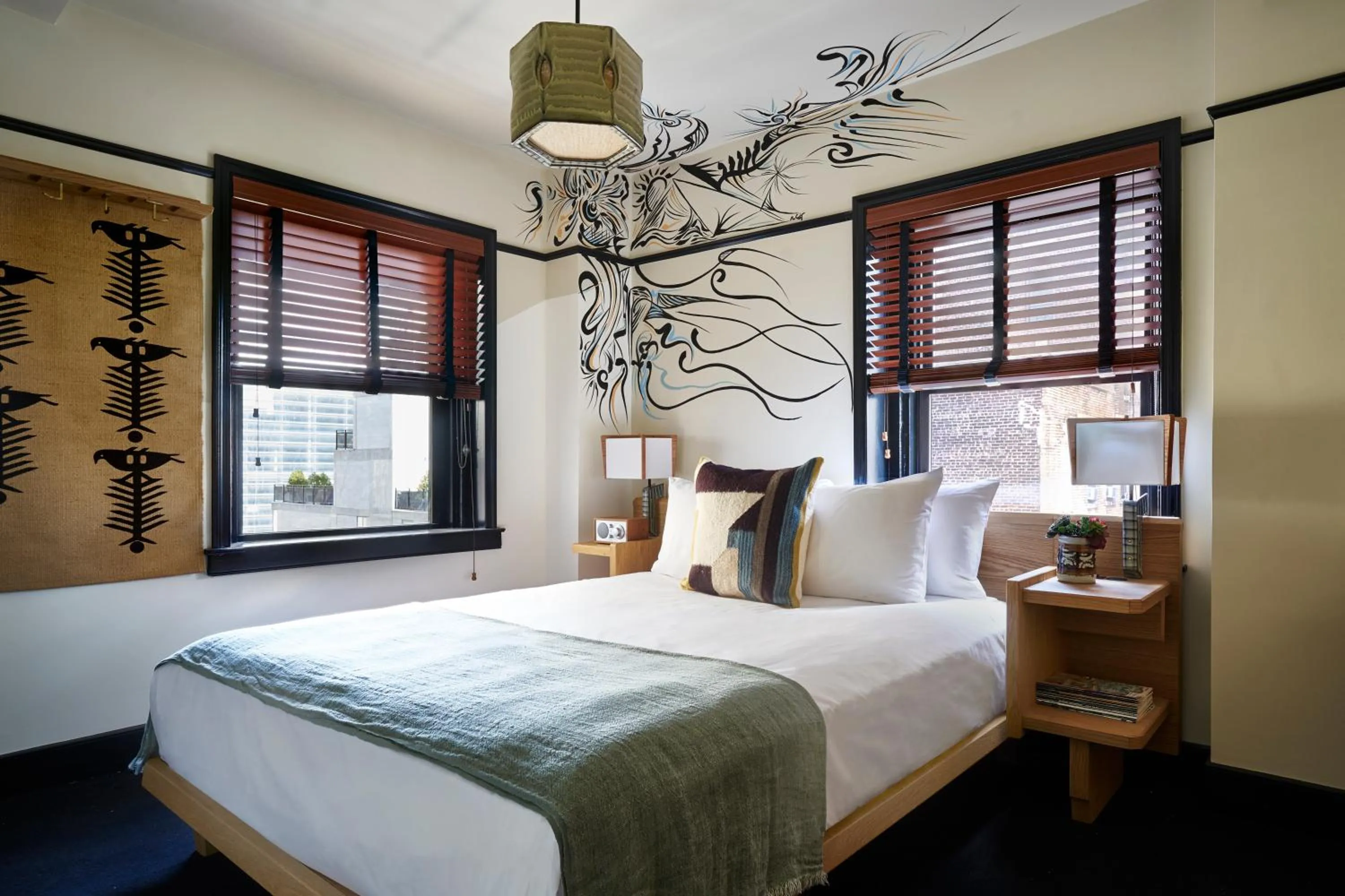 Bedroom, Bed in Freehand New York