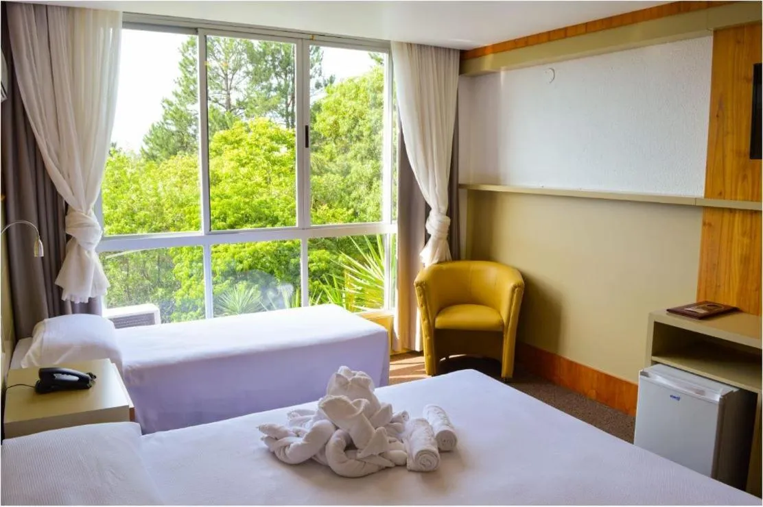 Photo of the whole room, Bed in Sky Valle Hotel