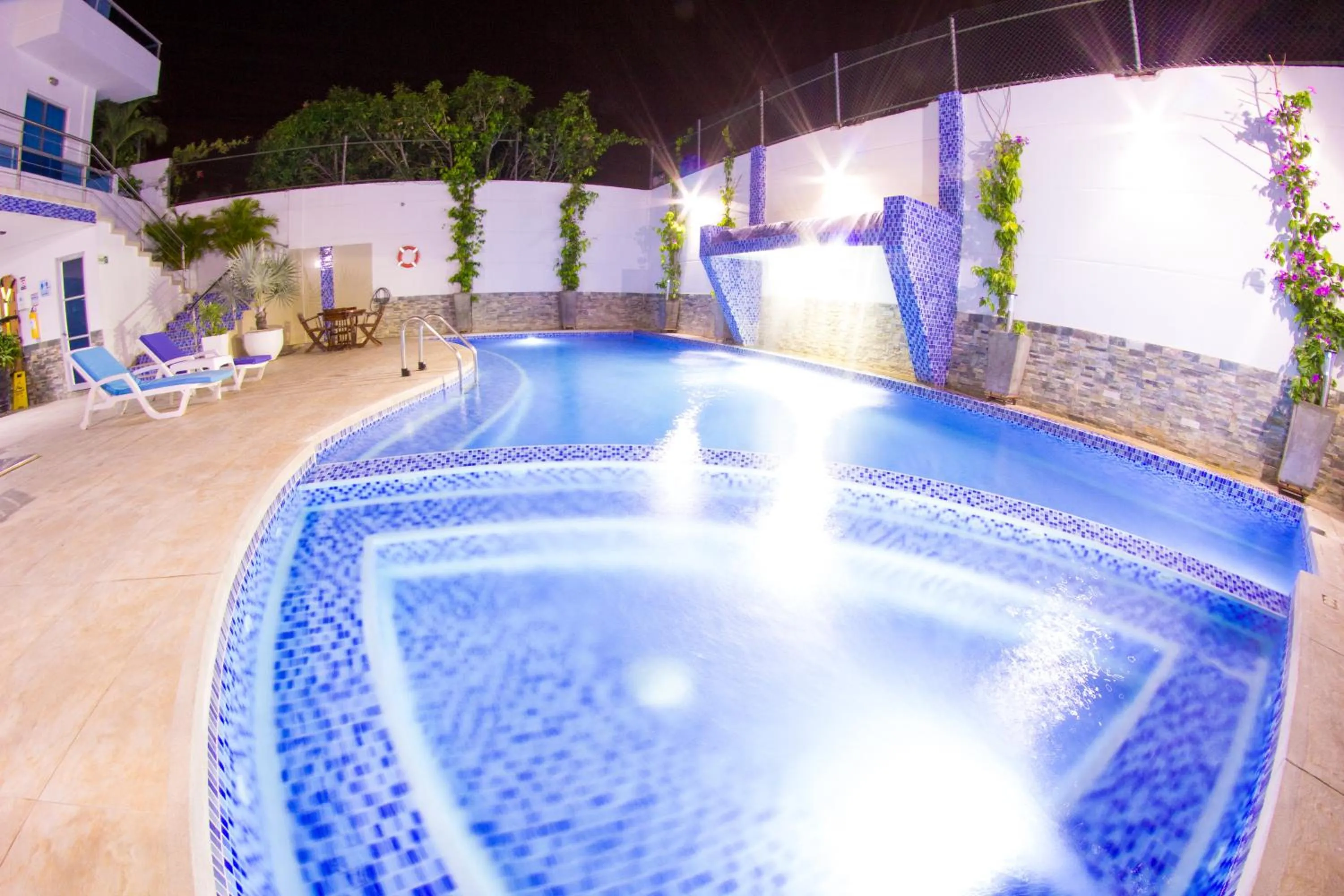 Swimming pool in Hotel Altamar Cartagena