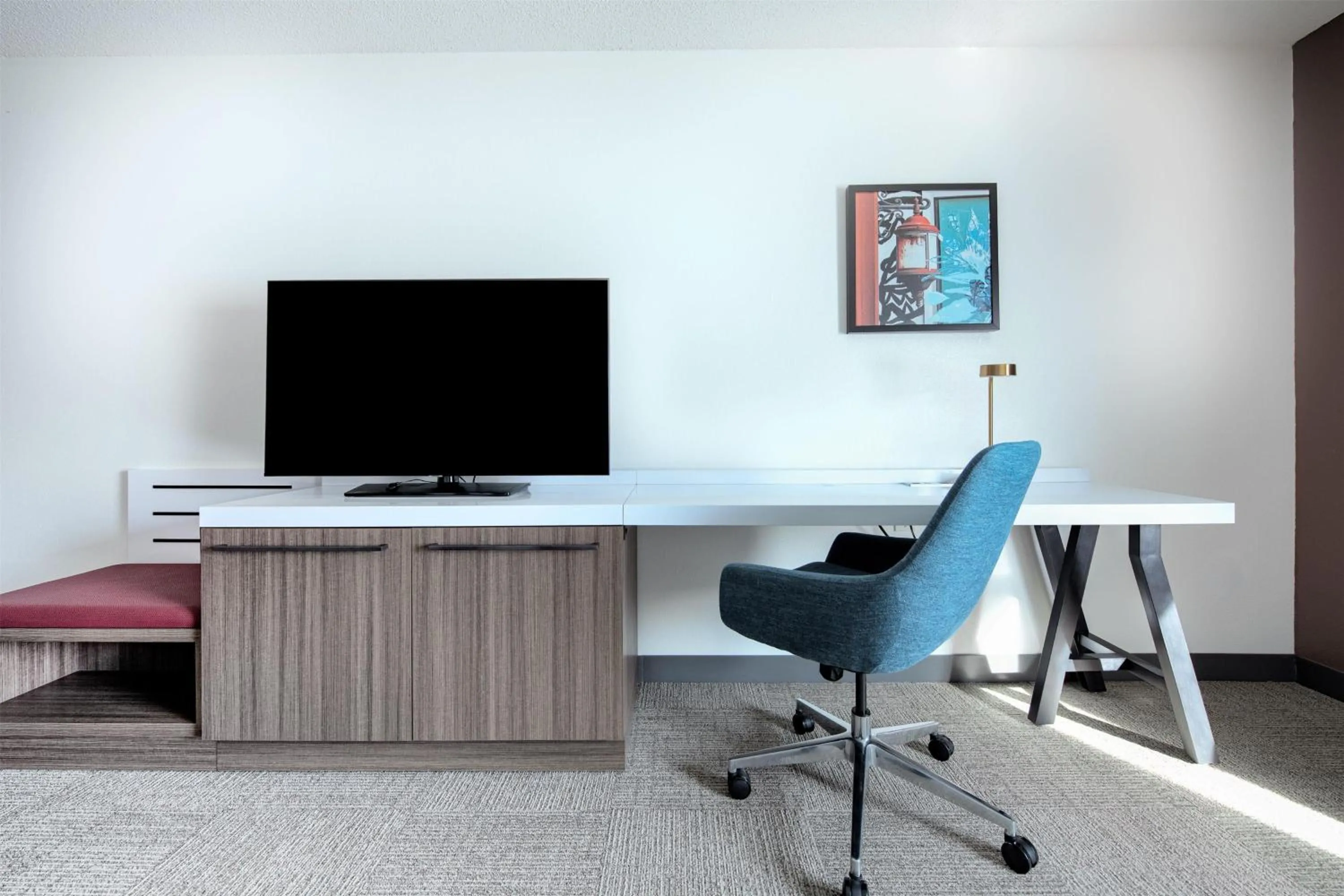 Bedroom in Hilton Garden Inn Newport News