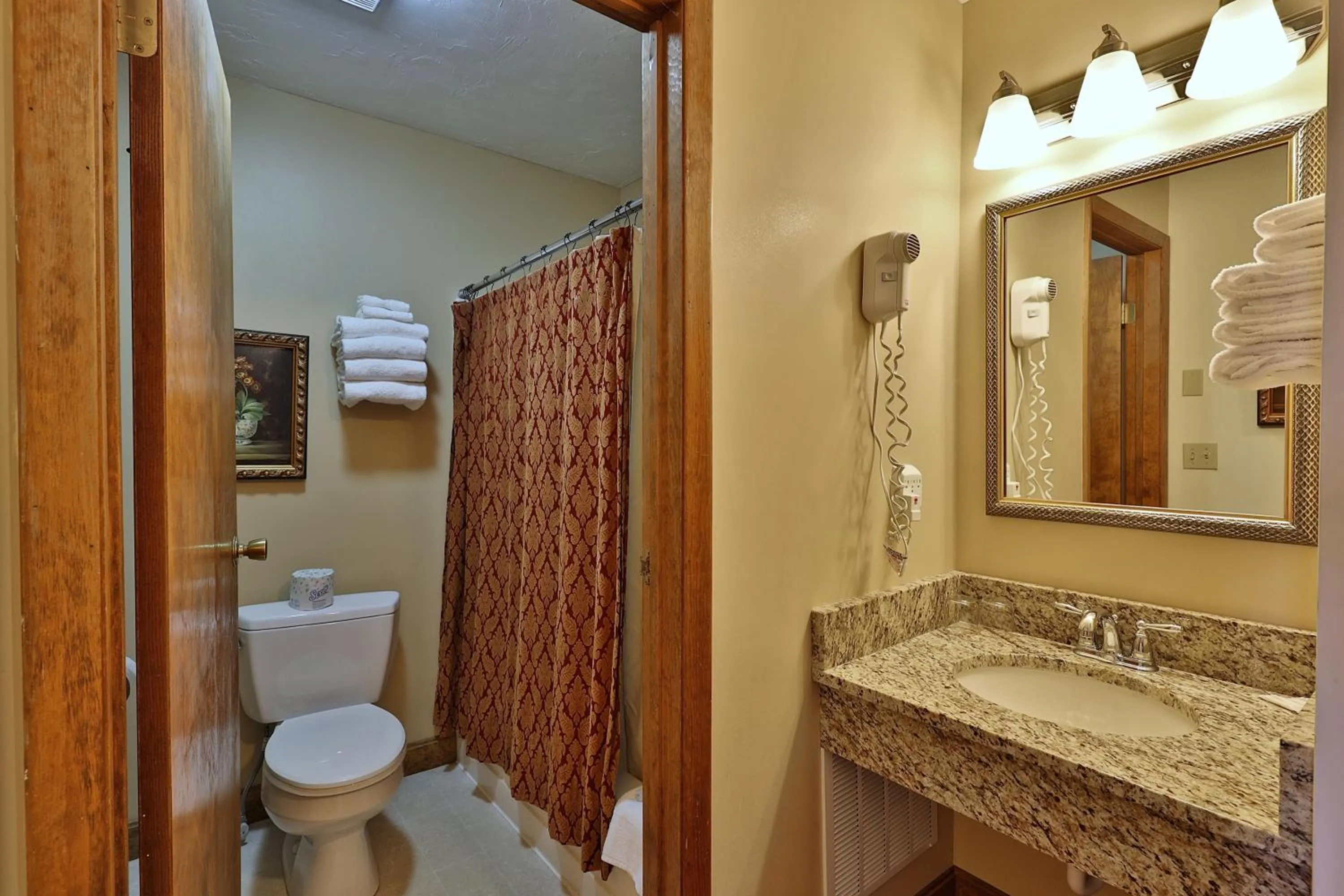 Property building in Greenbrier Inn Killington