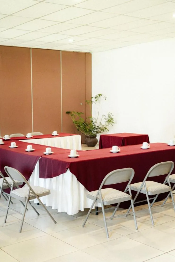 Meeting/conference room in Best Western Plus Posada de Don Vasco