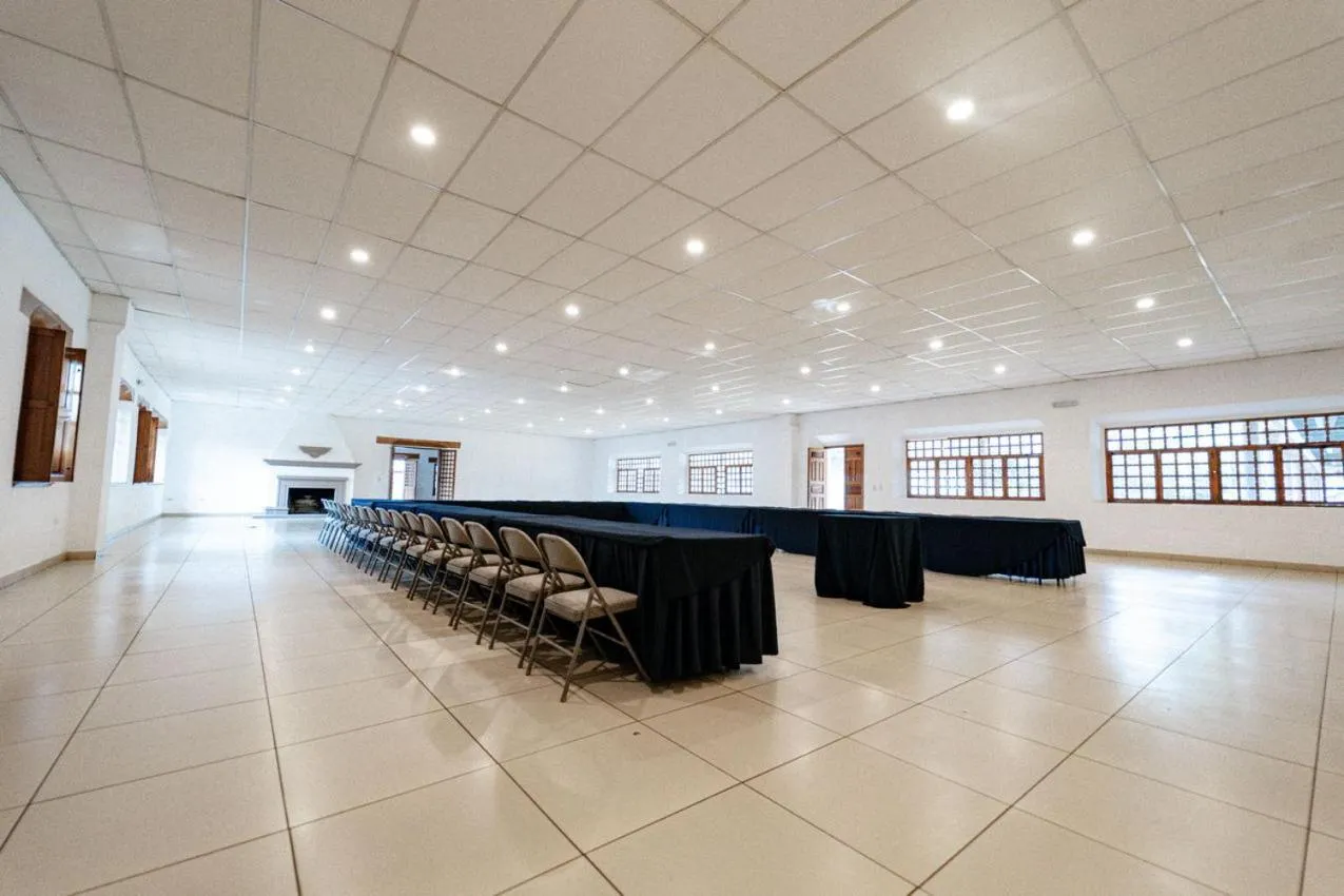 Meeting/conference room in Best Western Plus Posada de Don Vasco