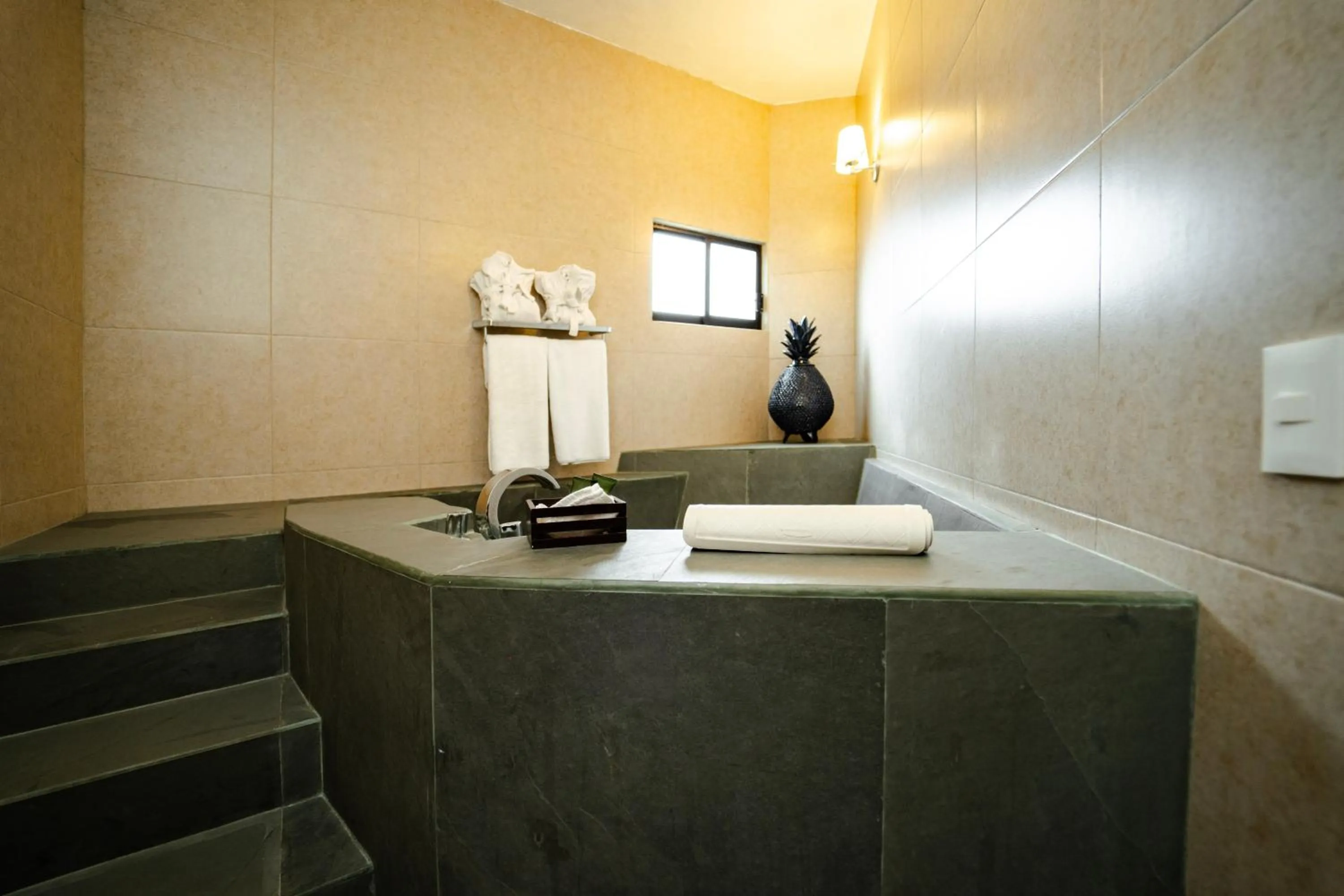 Bathroom in Best Western Plus Posada de Don Vasco