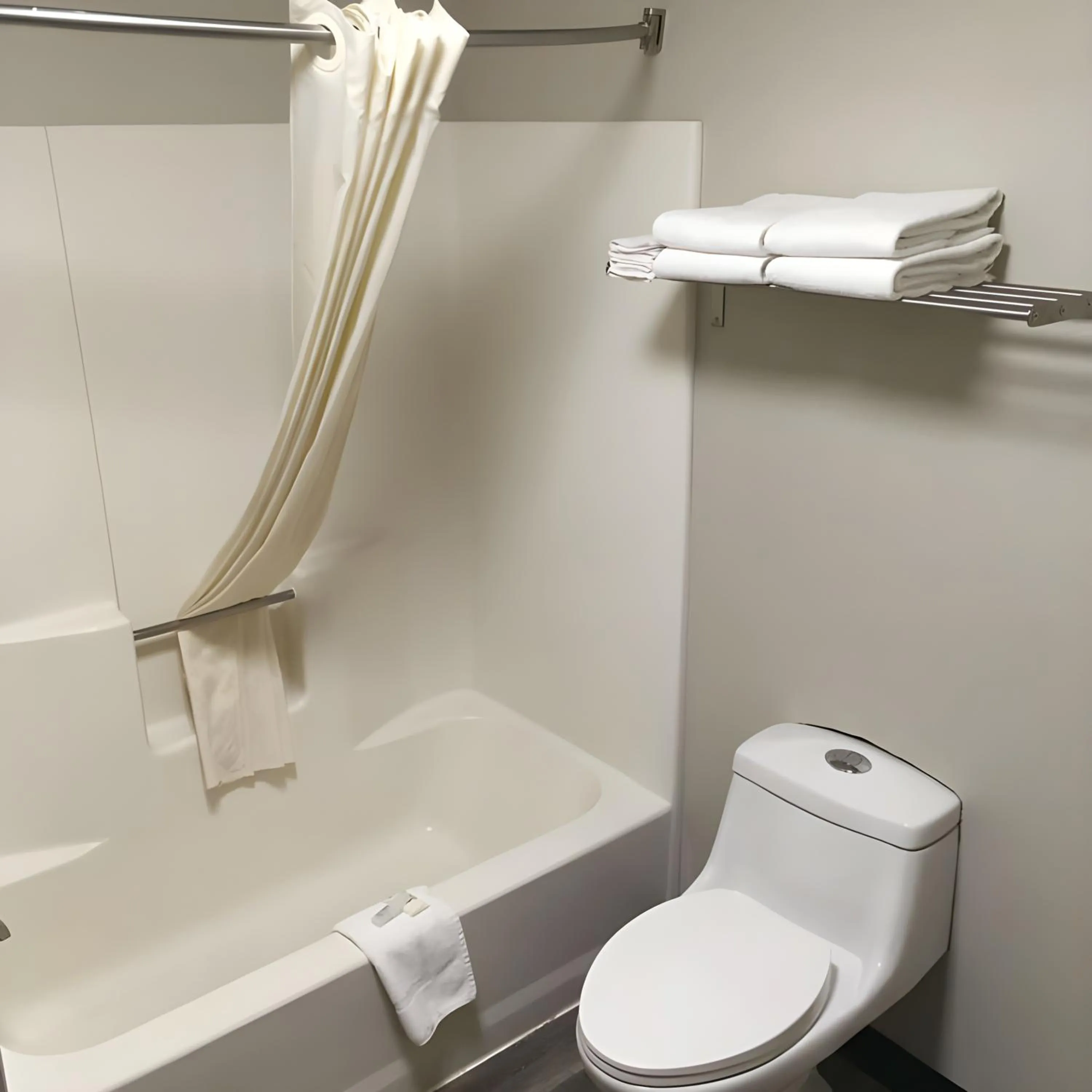 Bathroom in Boulder Twin Lakes Inn