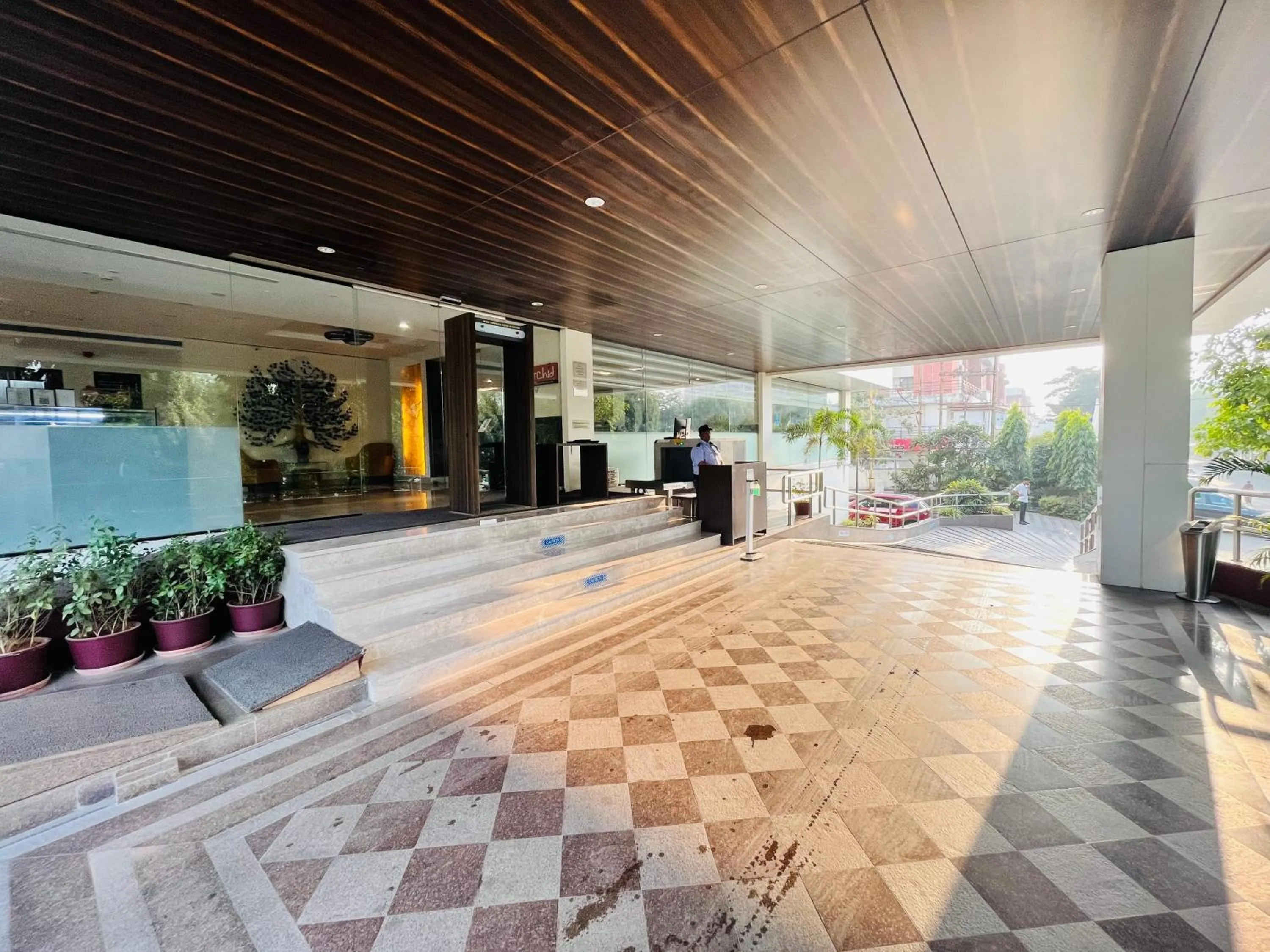Facade/entrance in Fortune Inn Promenade, Vadodara - Member ITC Hotels' Group