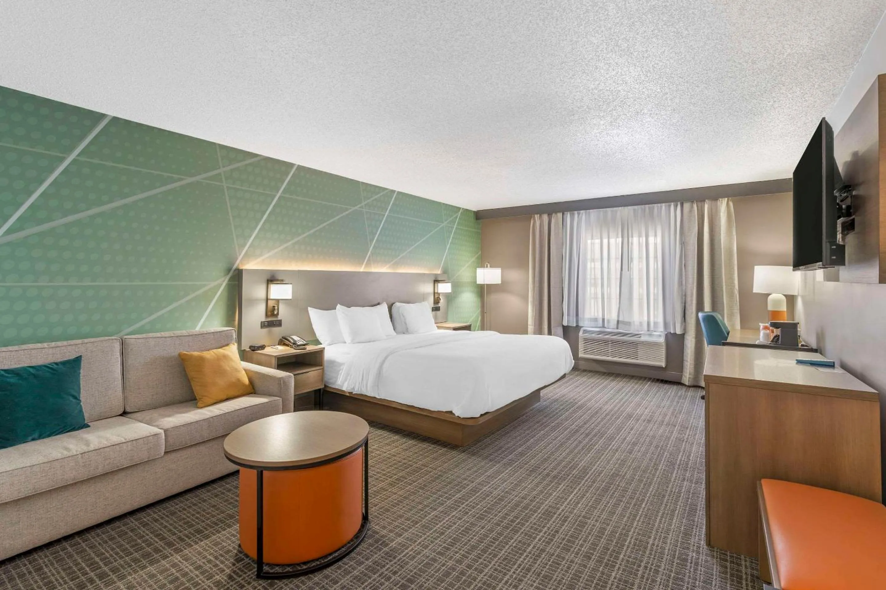 Bedroom, Bed in Comfort Inn & Suites Louisville Airport Fair & Expo