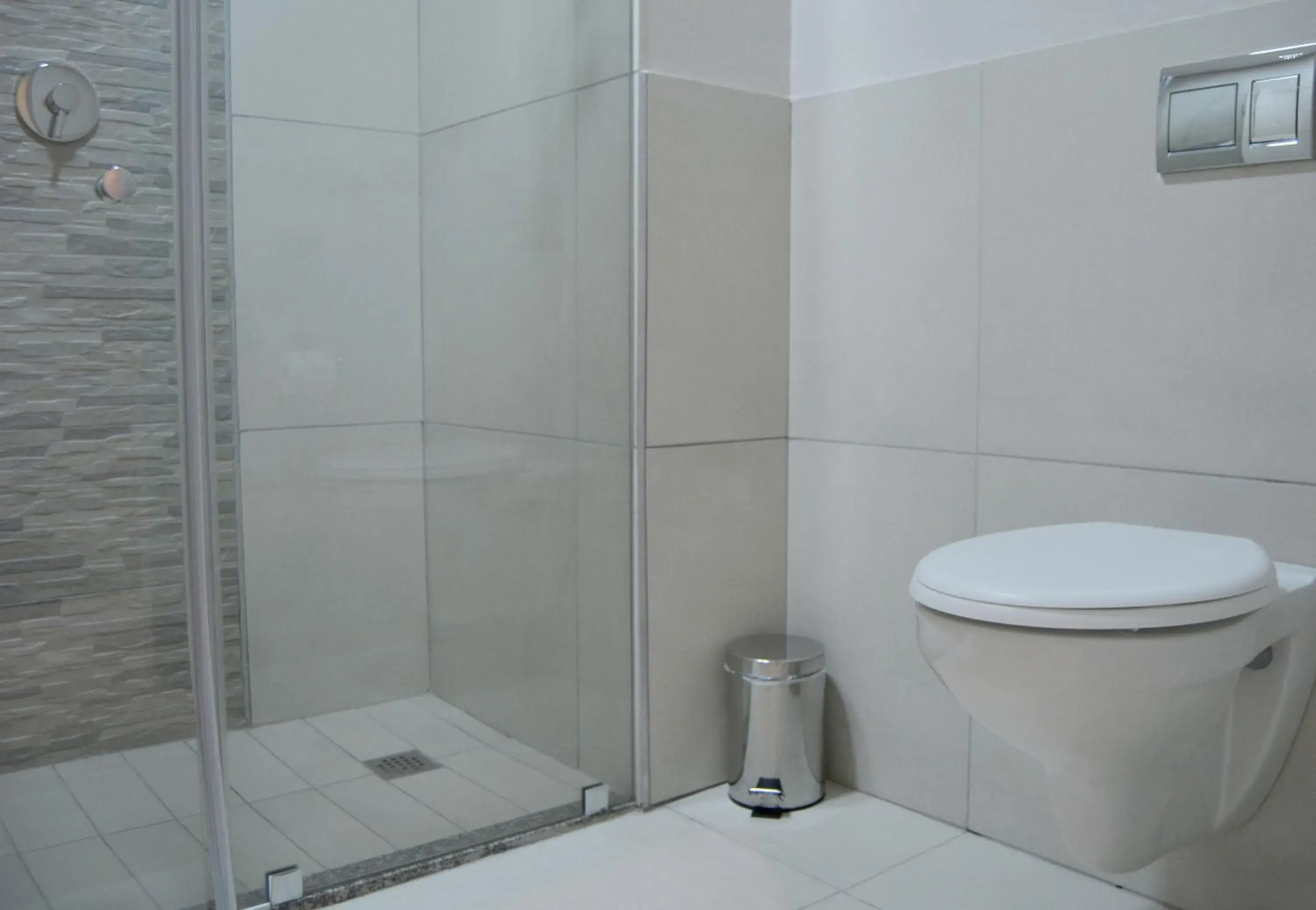 Standard Double Room in Regal Inn Hotel Midrand Standard Double Room in Regal Inn Hotel Midrand