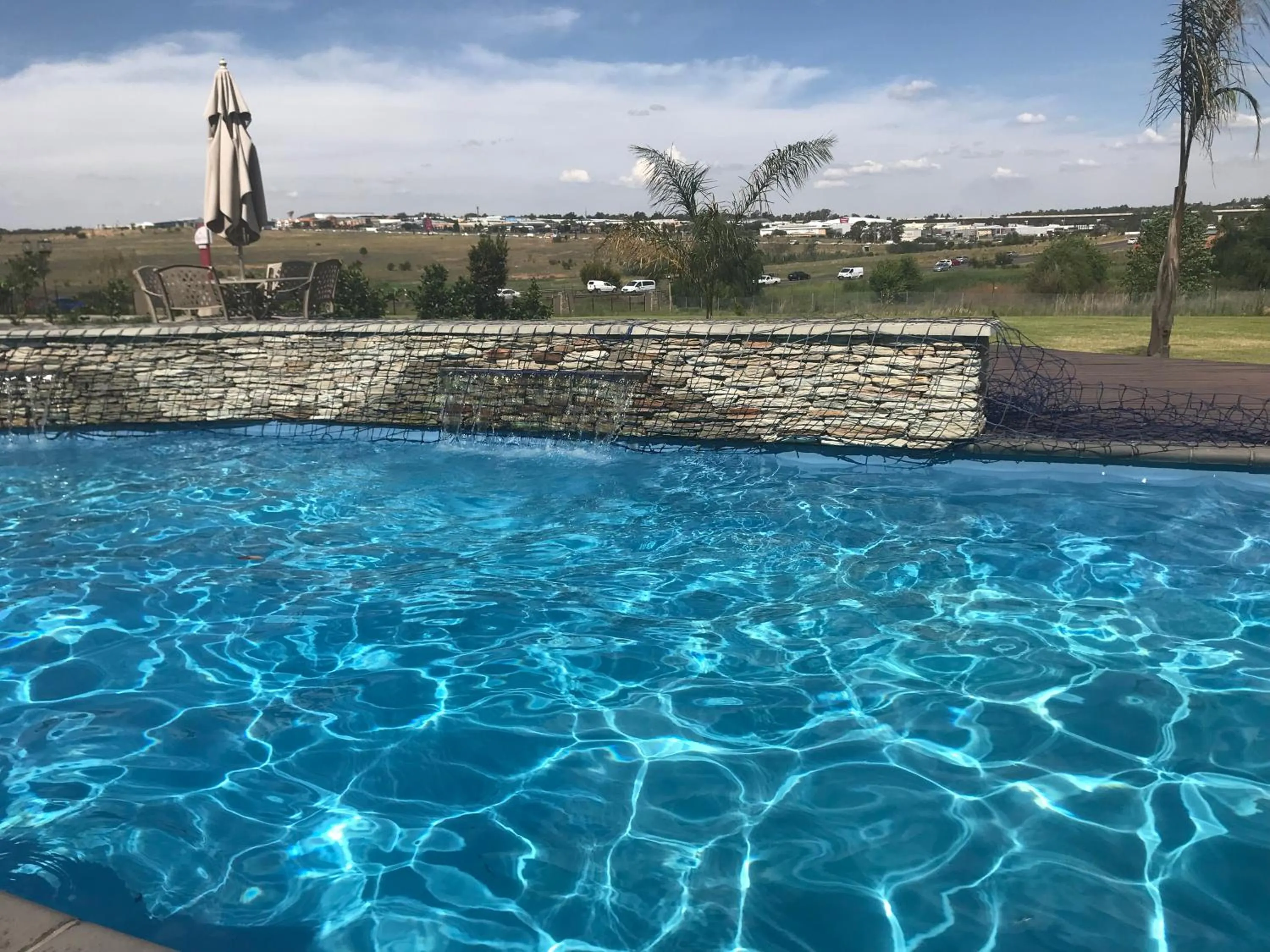 Swimming pool in Regal Inn Hotel Midrand