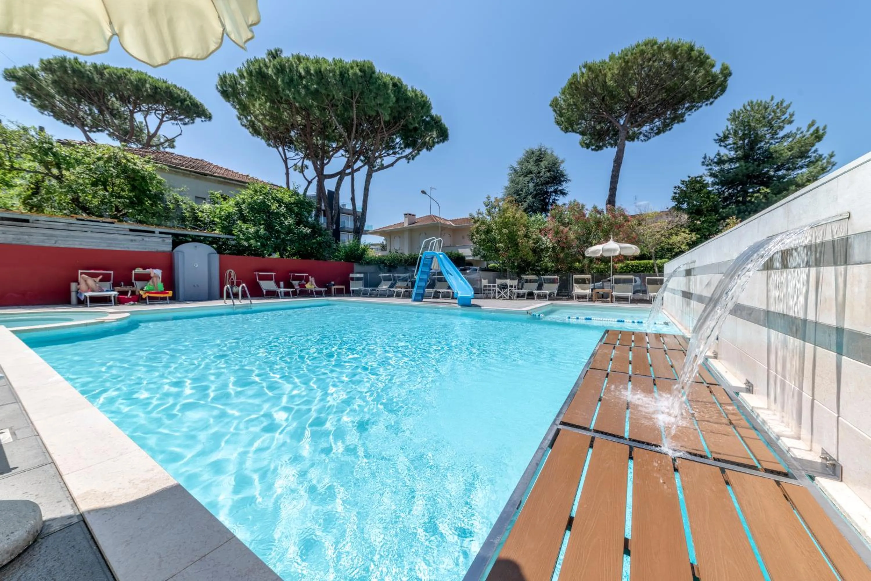 Swimming pool in Residence Altomare