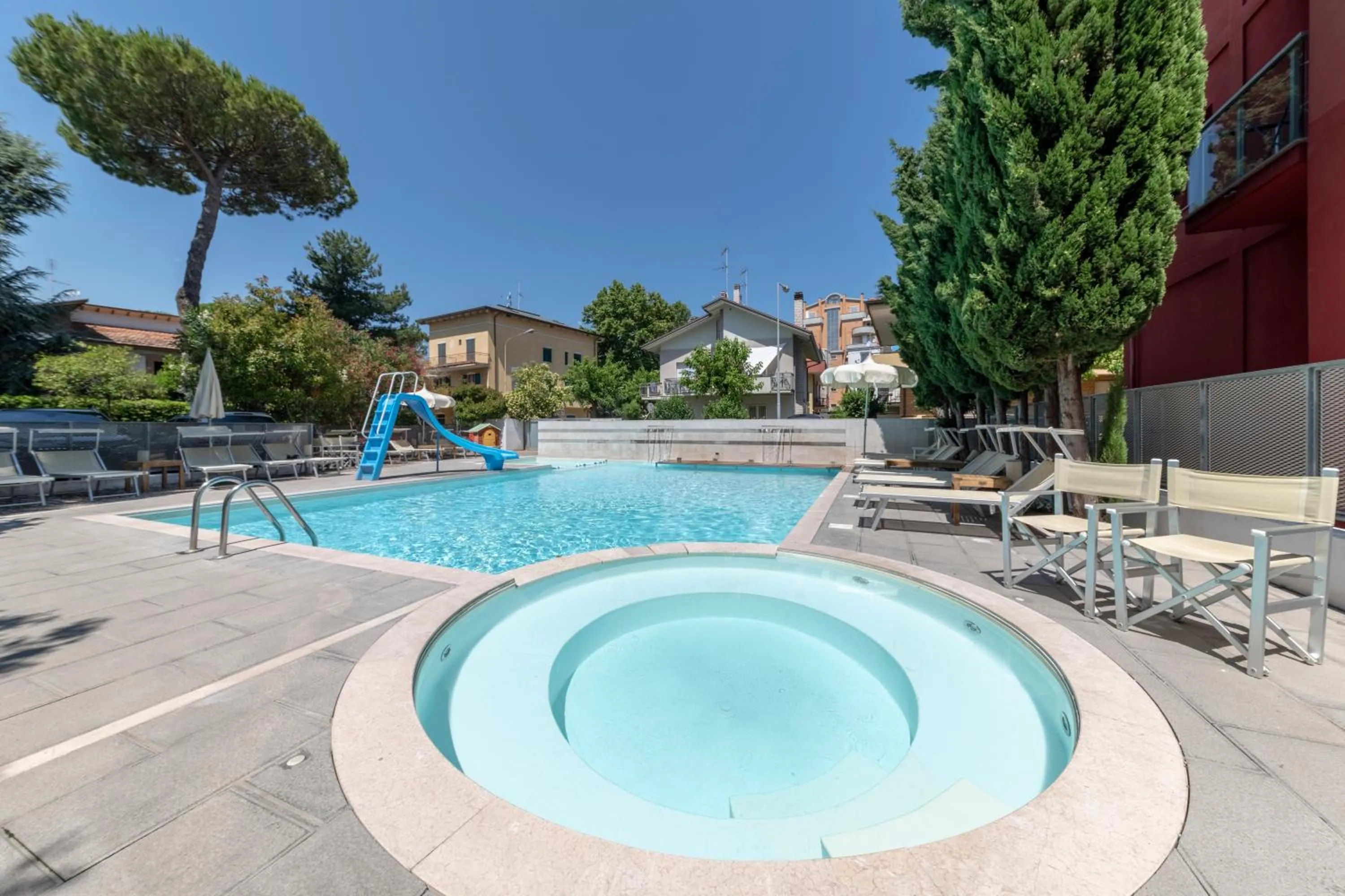 Swimming pool in Residence Altomare