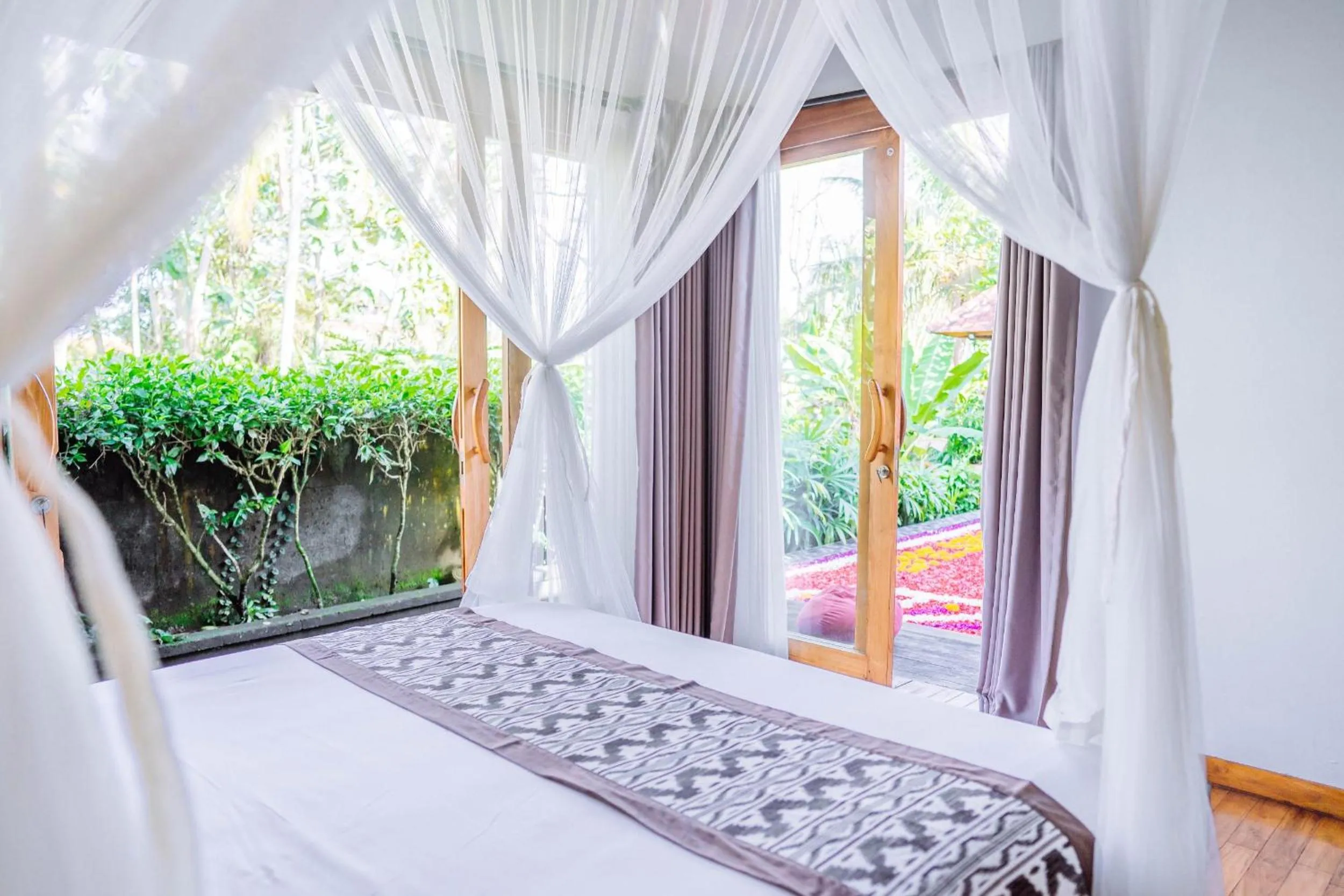 Bedroom, Bed in Ume Sri Villas Ubud