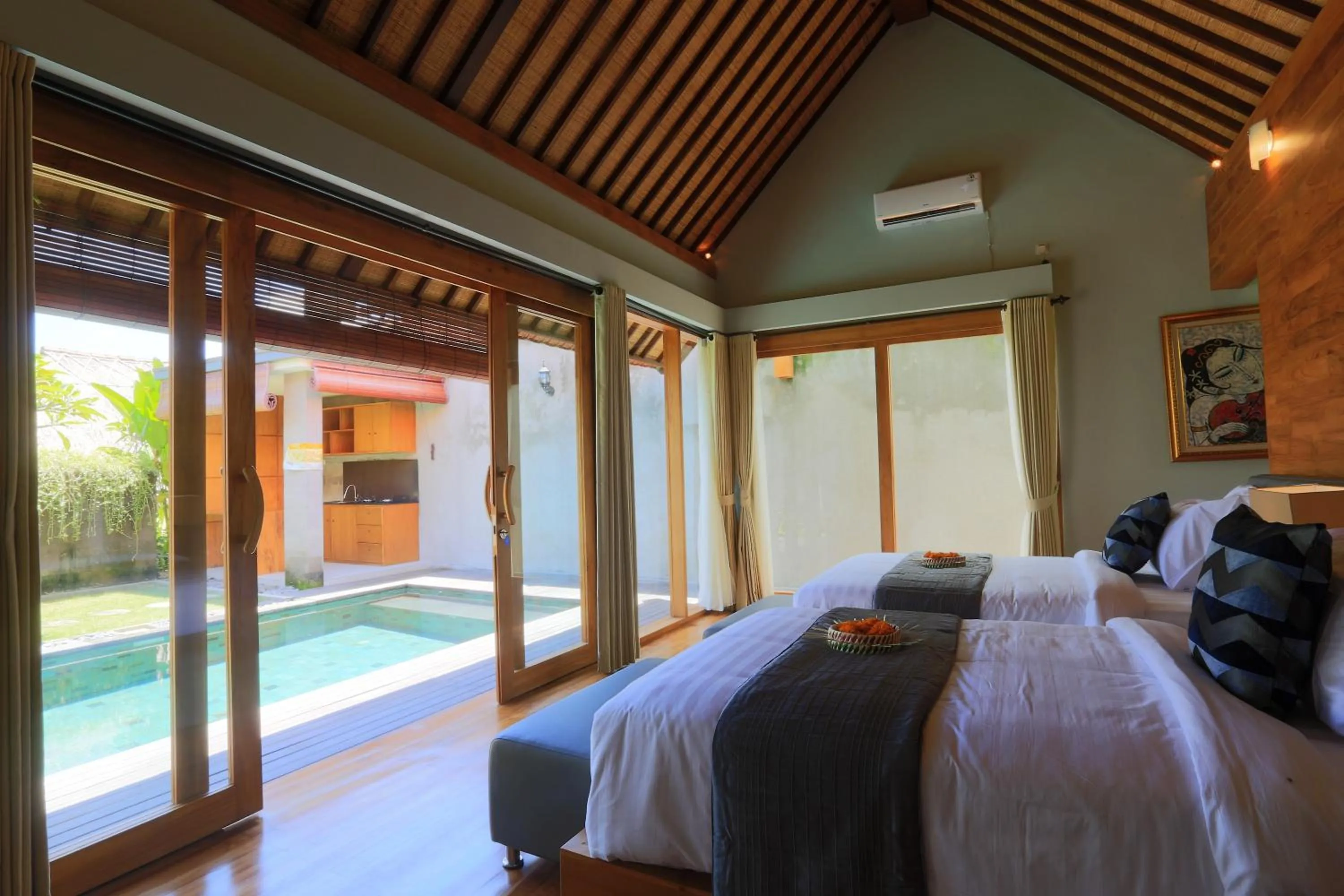 Photo of the whole room, Bed in Ume Sri Villas Ubud