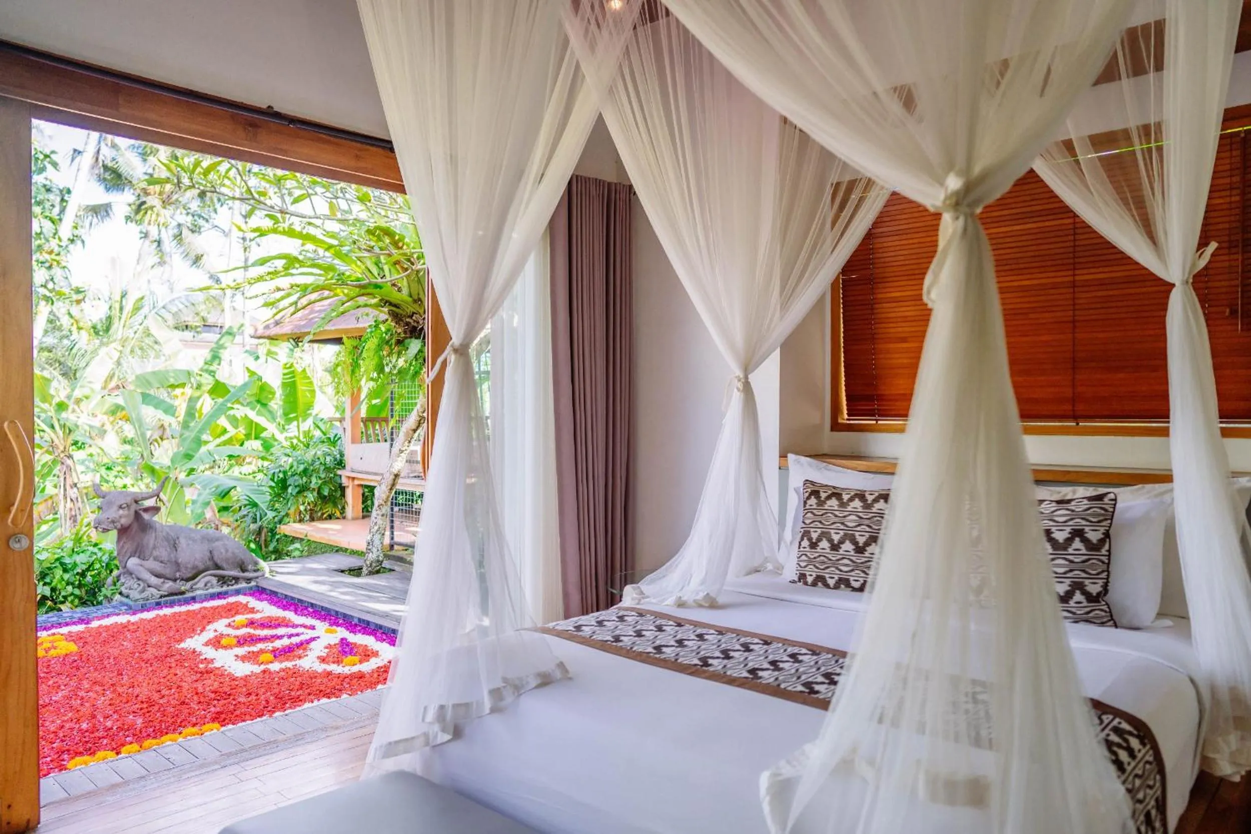 Bedroom, Bed in Ume Sri Villas Ubud