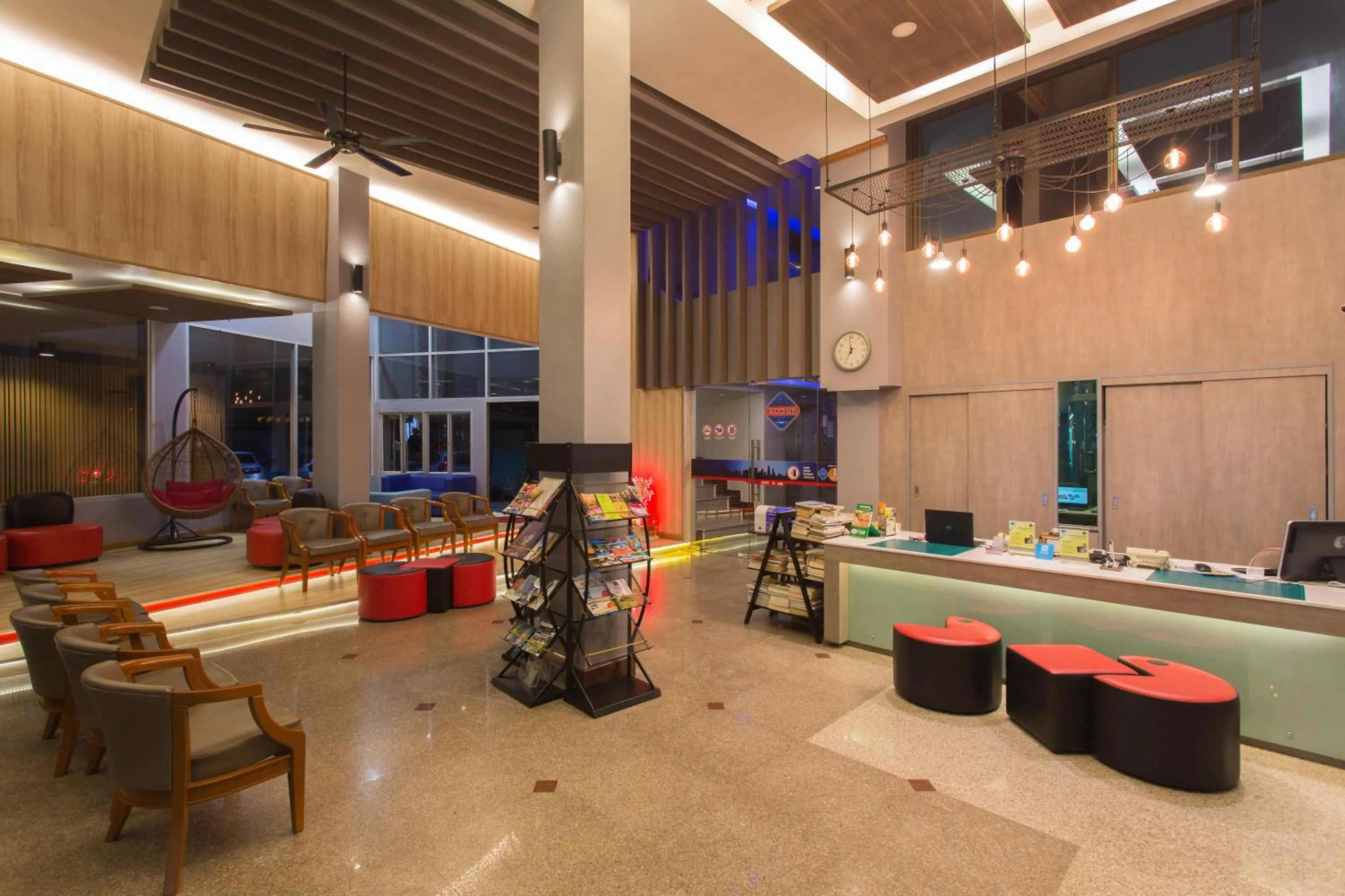 Lobby or reception in City Hotel Krabi