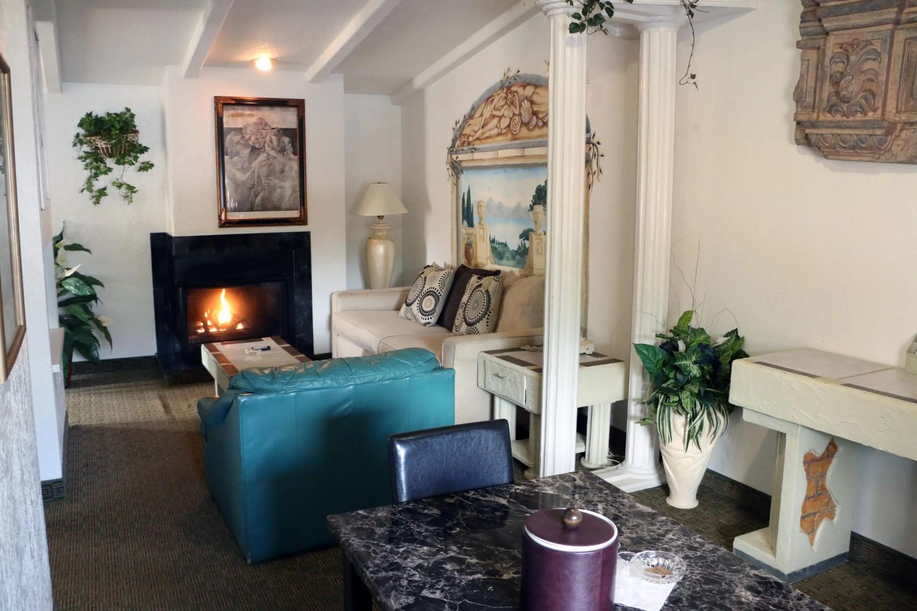 Seating Area in Bed Ford Inn