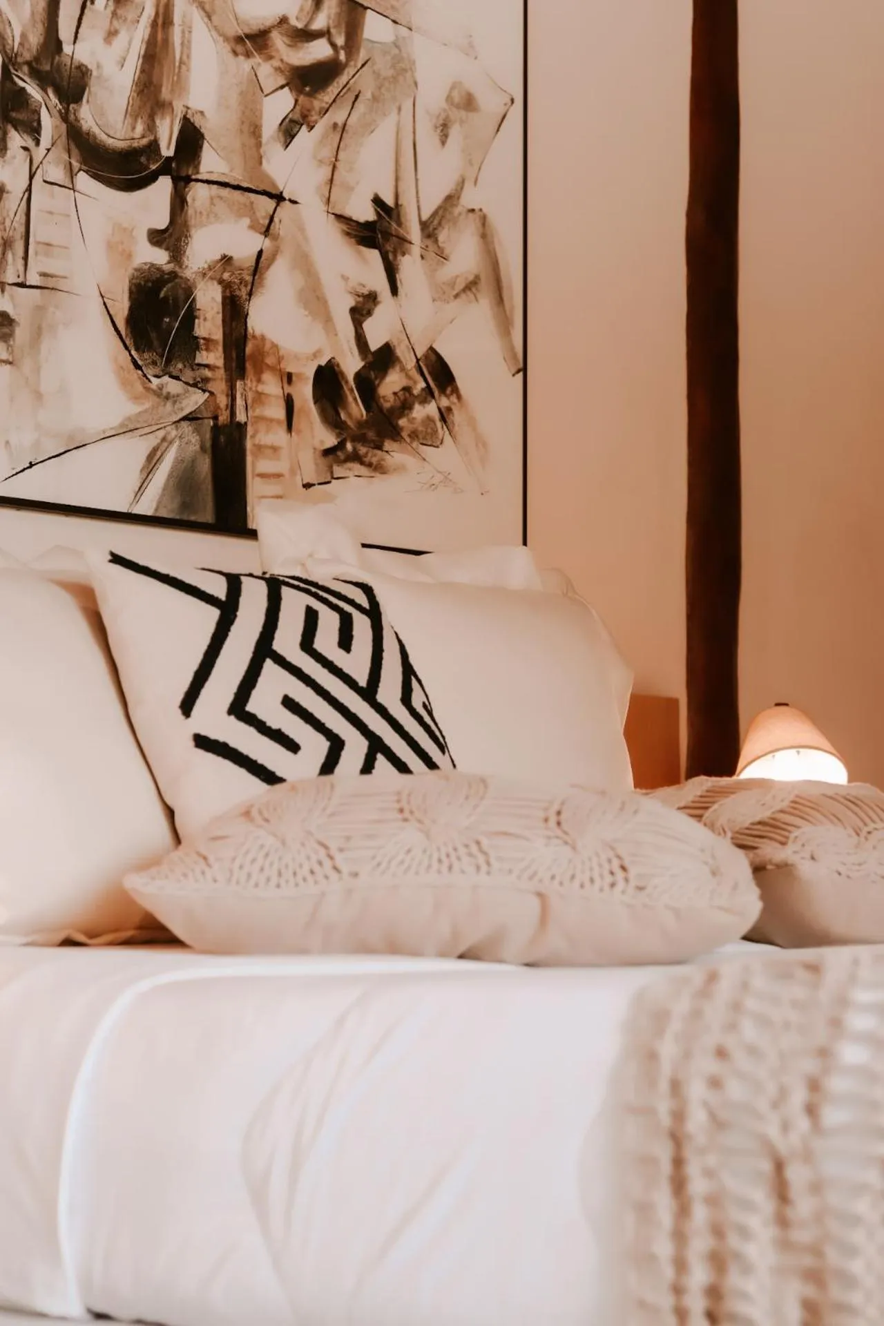 Bed in Abricó Beach Hotel