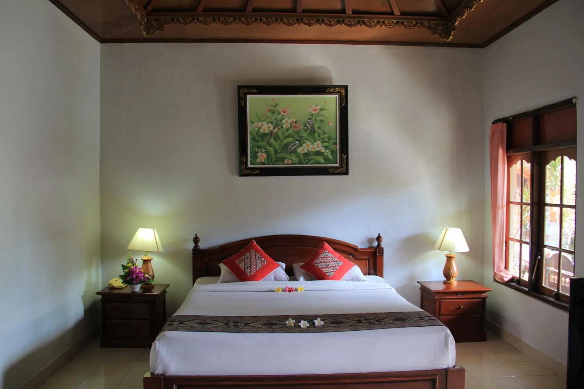 Bed in Stana Puri Gopa Hotel