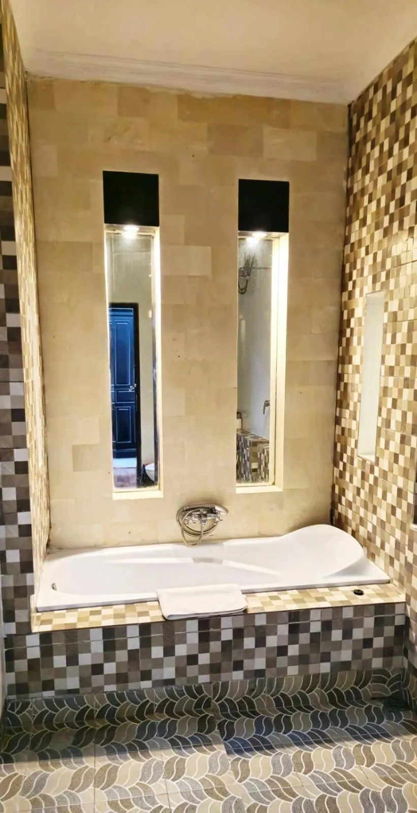 Bathroom in Stana Puri Gopa Hotel