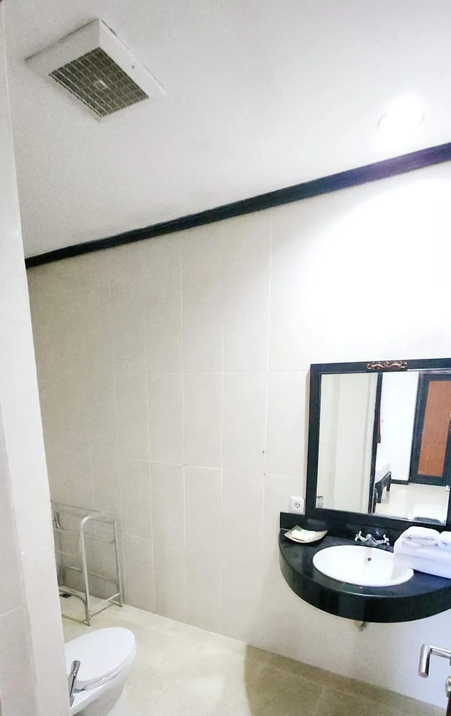 Bathroom in Stana Puri Gopa Hotel