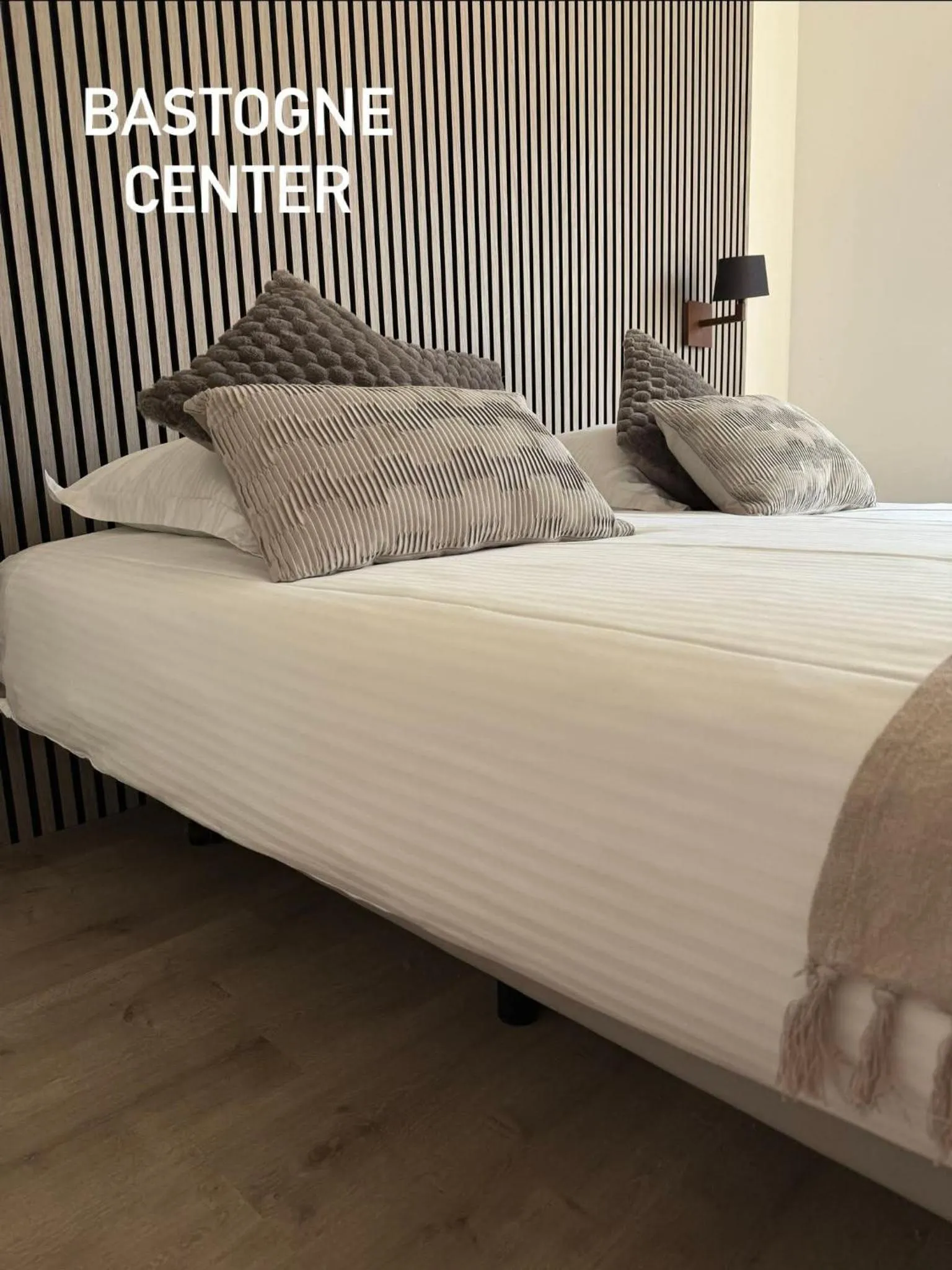 Bed in Hotel Giorgi et logements insolites-jacuzzi privé