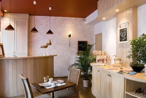 Restaurant/places to eat in Hotel Giorgi et logements insolites-jacuzzi privé