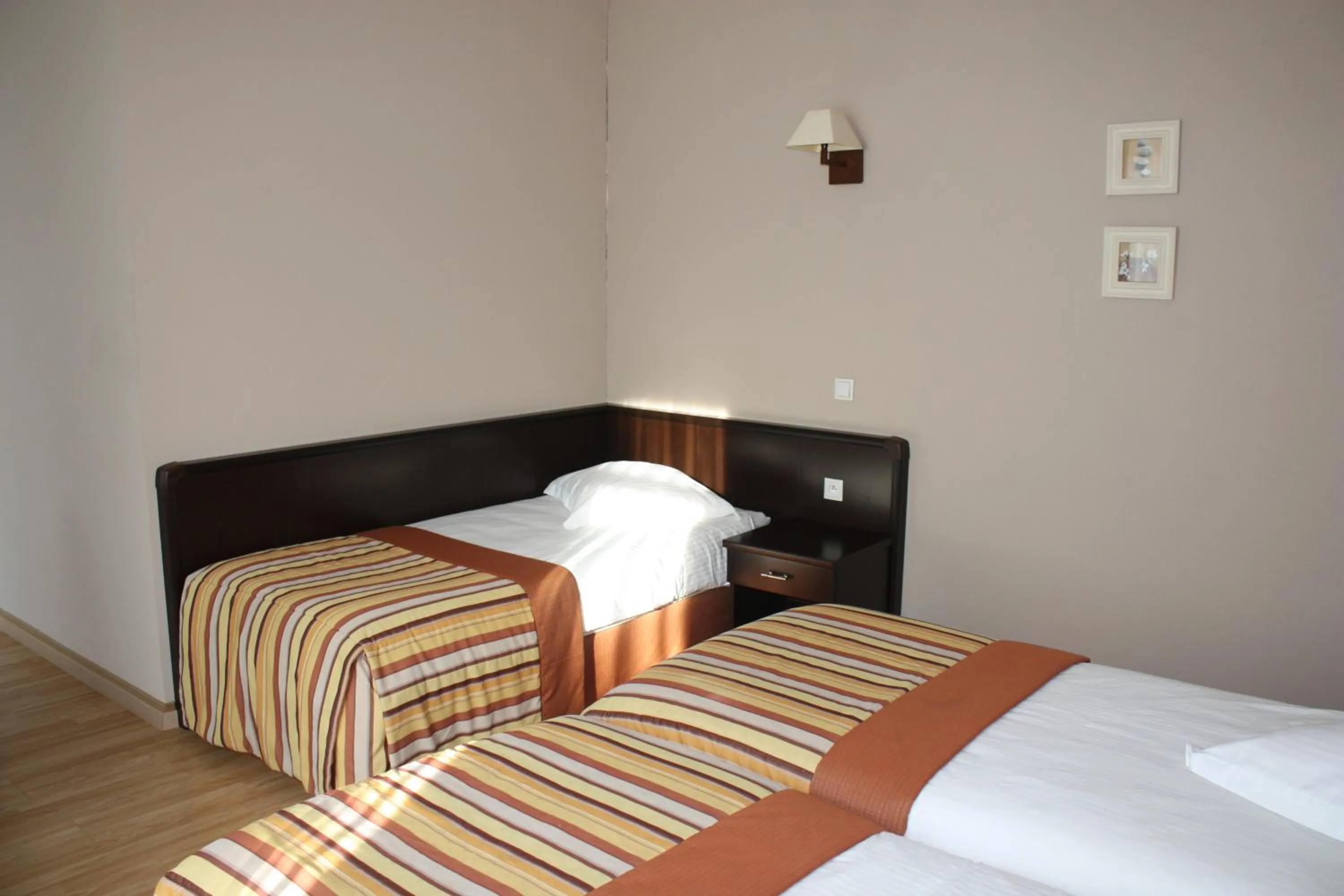 Bed in Hotel Giorgi et logements insolites-jacuzzi privé