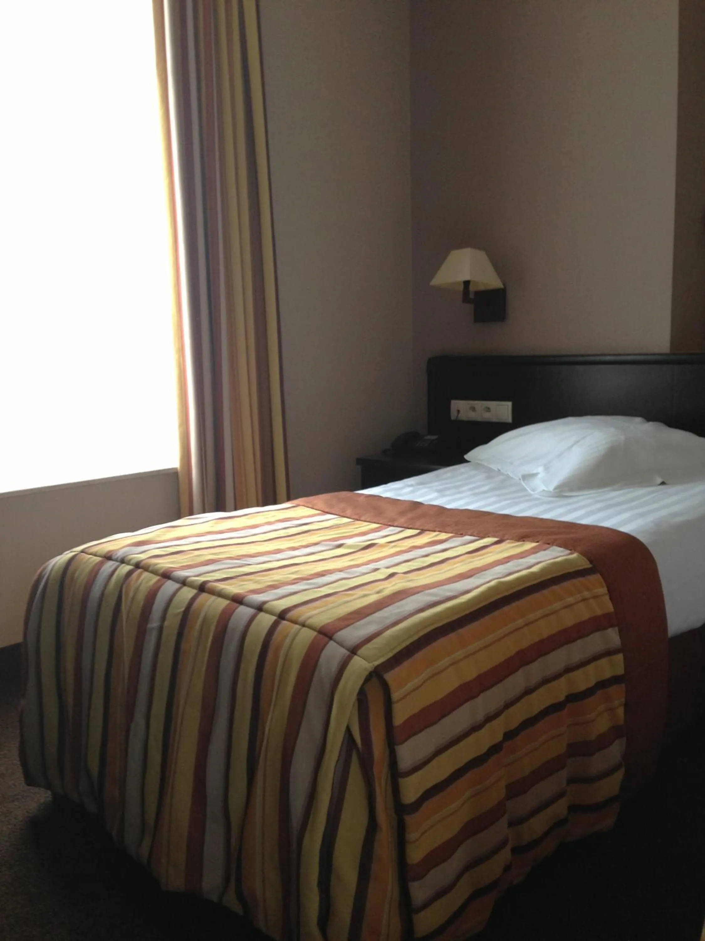 Bed in Hotel Giorgi et logements insolites-jacuzzi privé