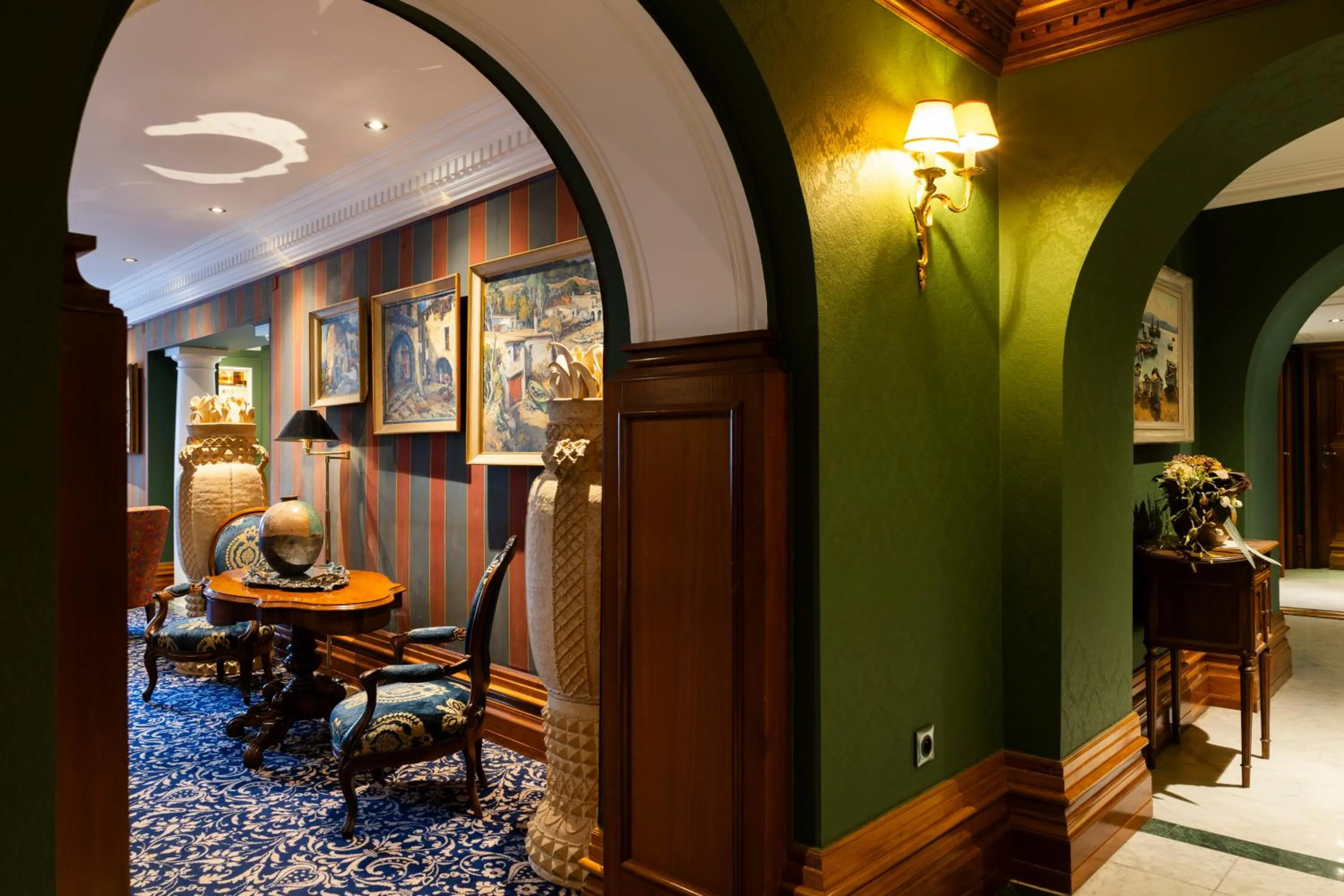 Living room in Hôtel Restaurant Million