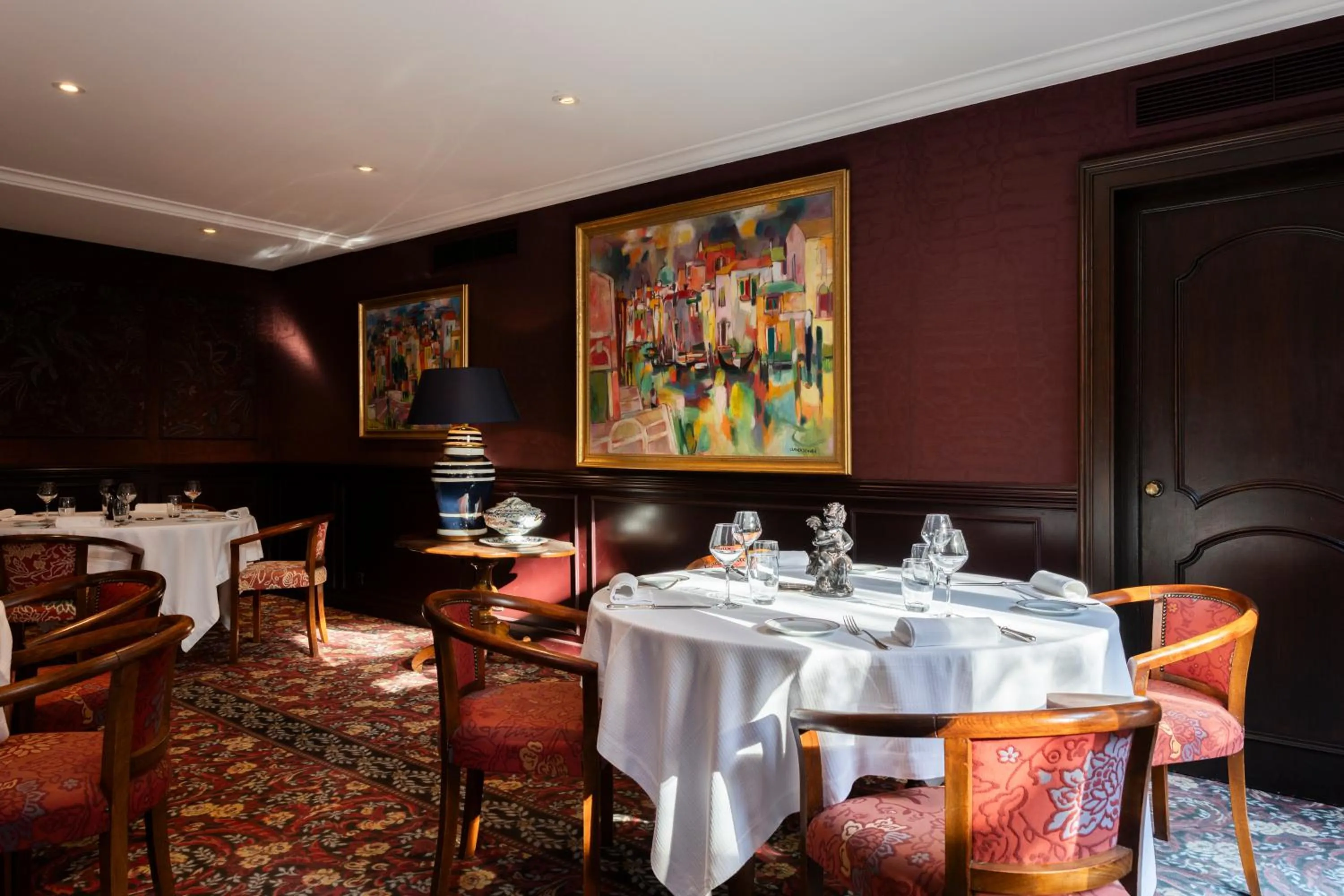 Restaurant/places to eat in Hôtel Restaurant Million