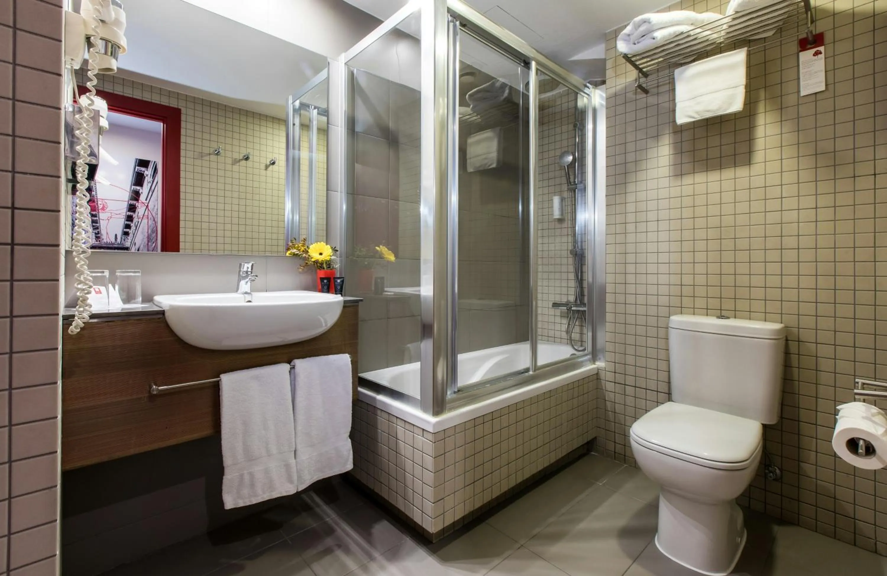 Bathroom in Leonardo Boutique Hotel Barcelona Sagrada Familia