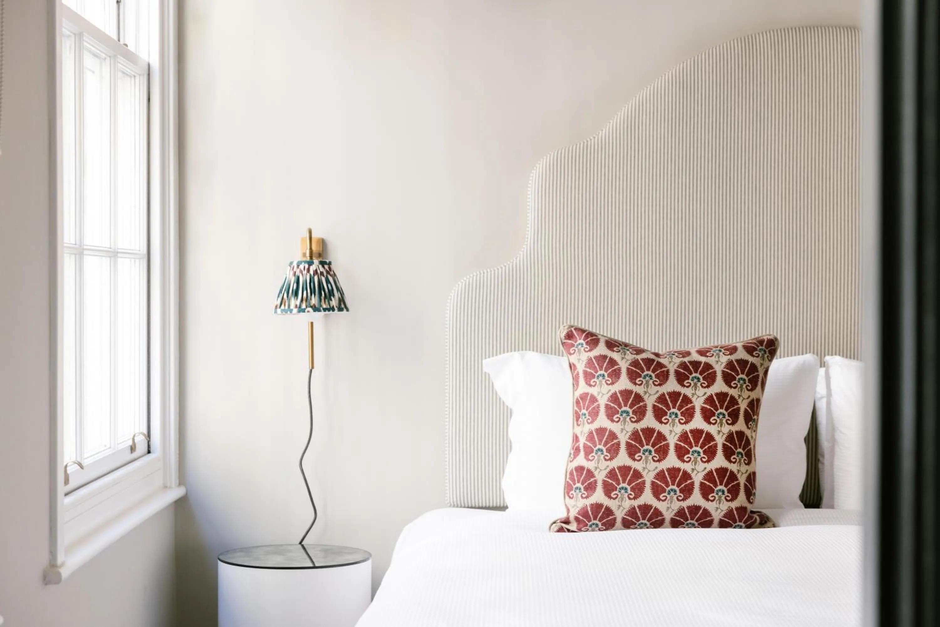 Bed in Native Kings Wardrobe, St Pauls