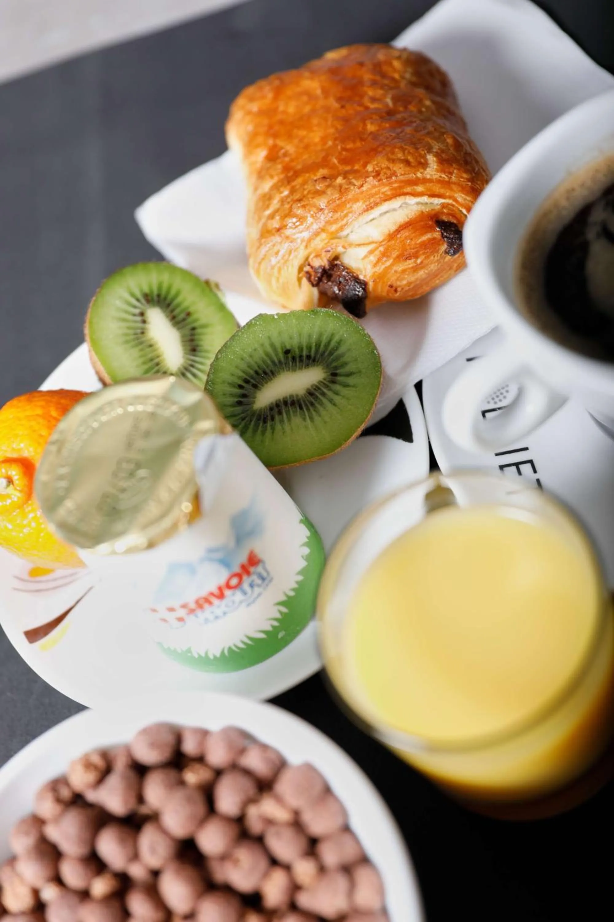 Breakfast in Brit Hotel Chambery