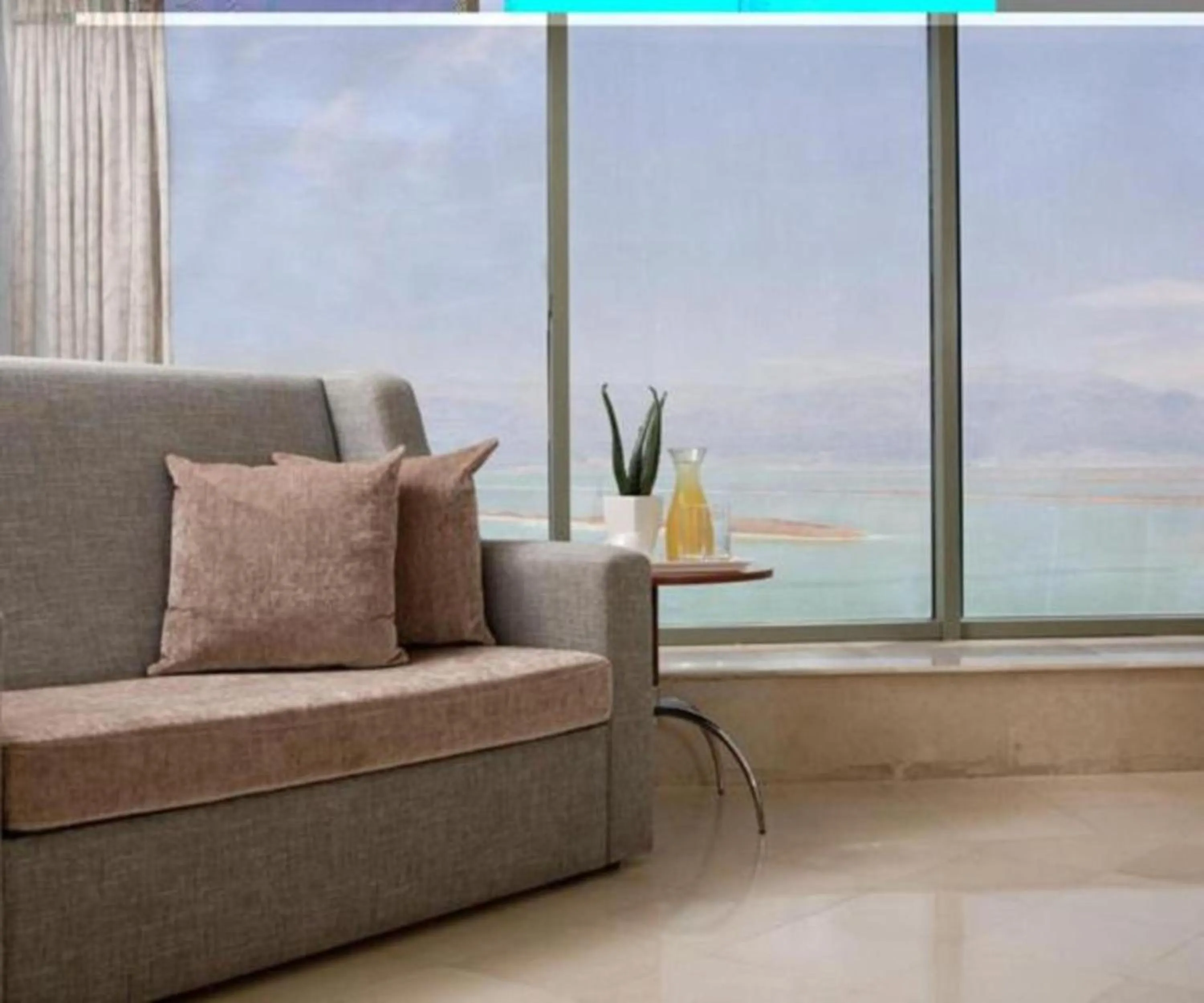 Living room in Royal Dead Sea - Hotel & Spa