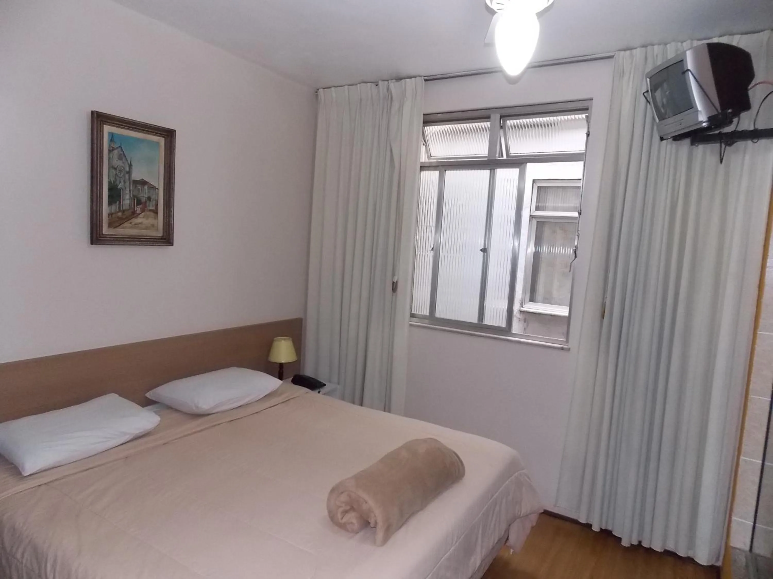 Photo of the whole room in Hotel Serra da Estrela